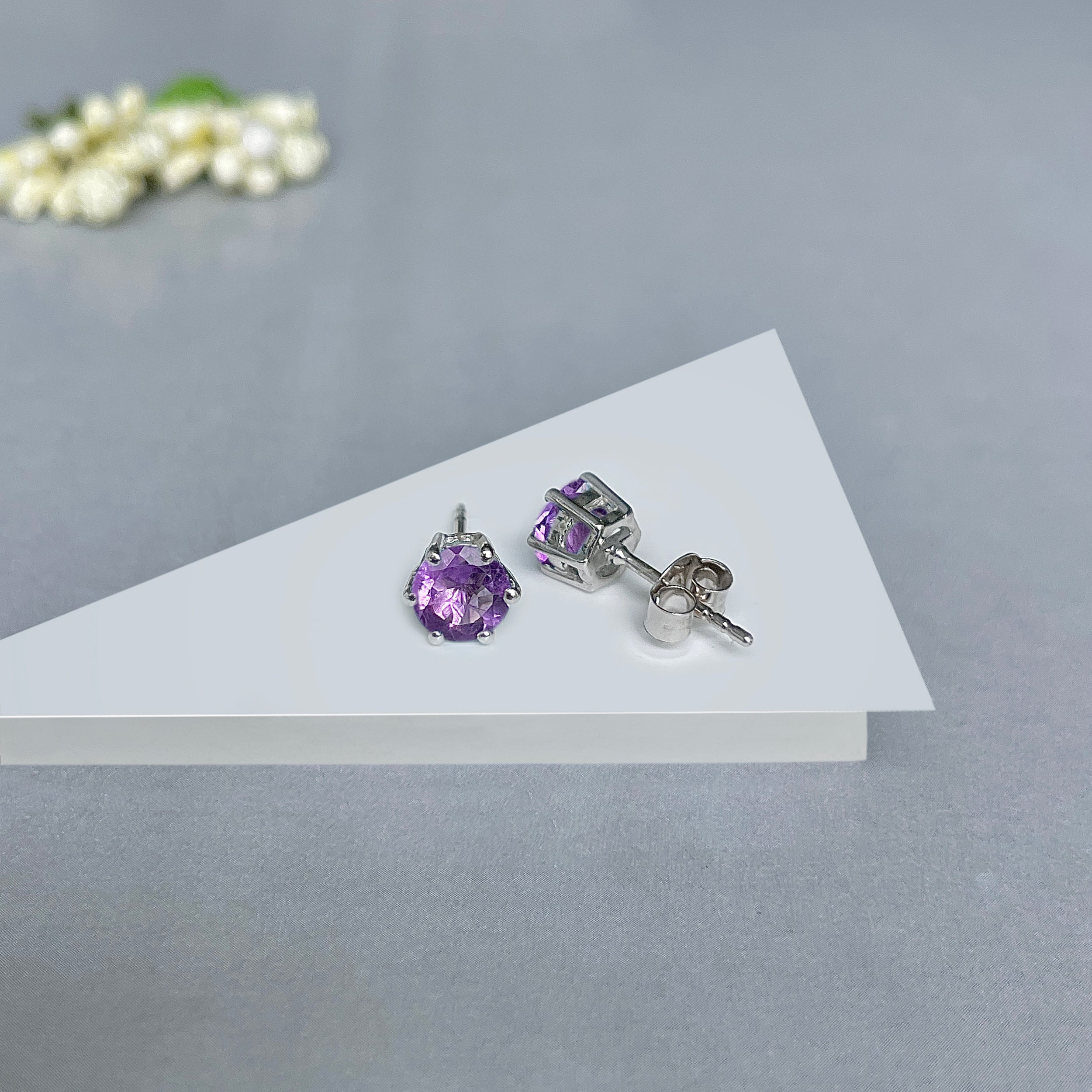 Amethyst Stud Earrings-(AMT-SE-1024.)