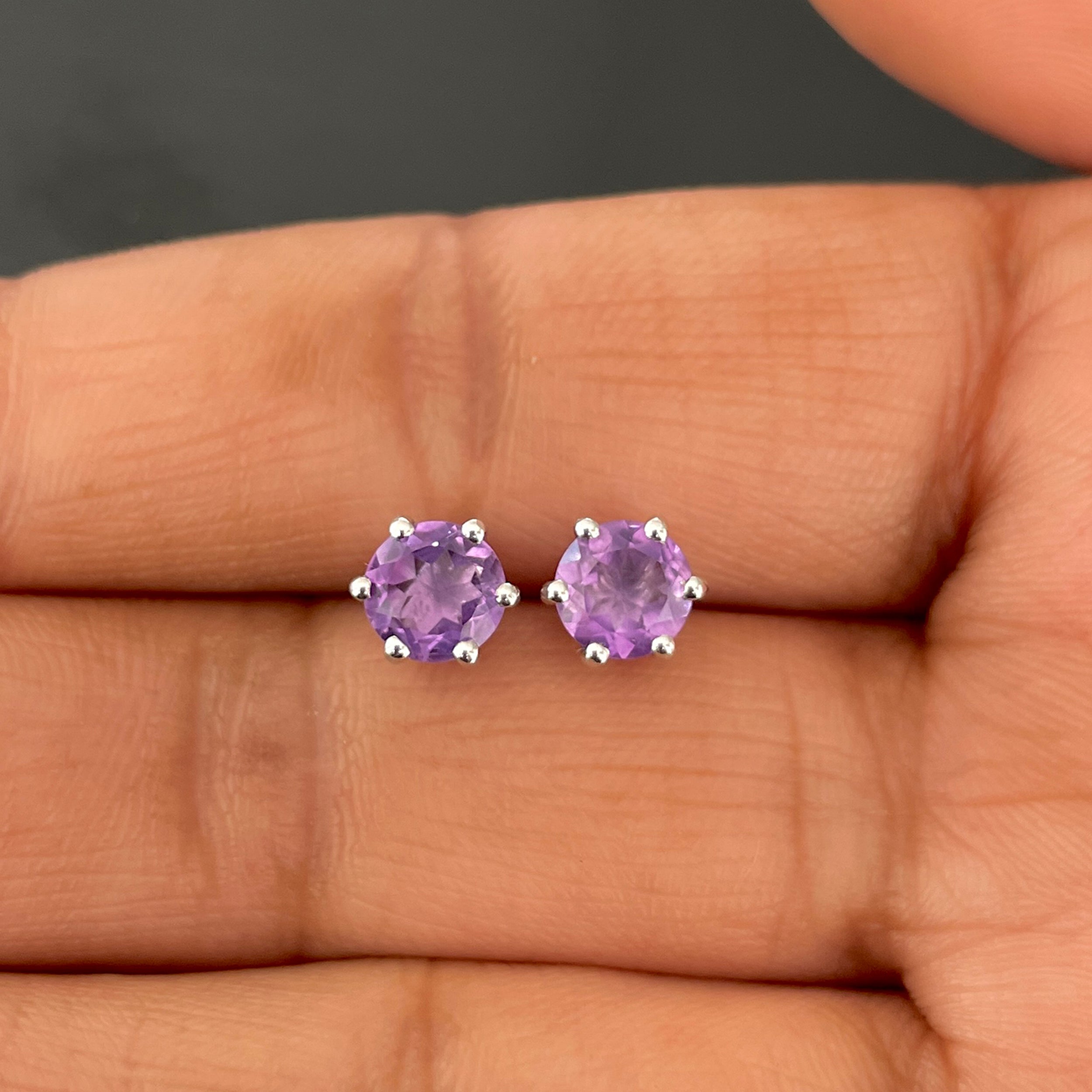 Amethyst Stud Earrings-(AMT-SE-1024.)