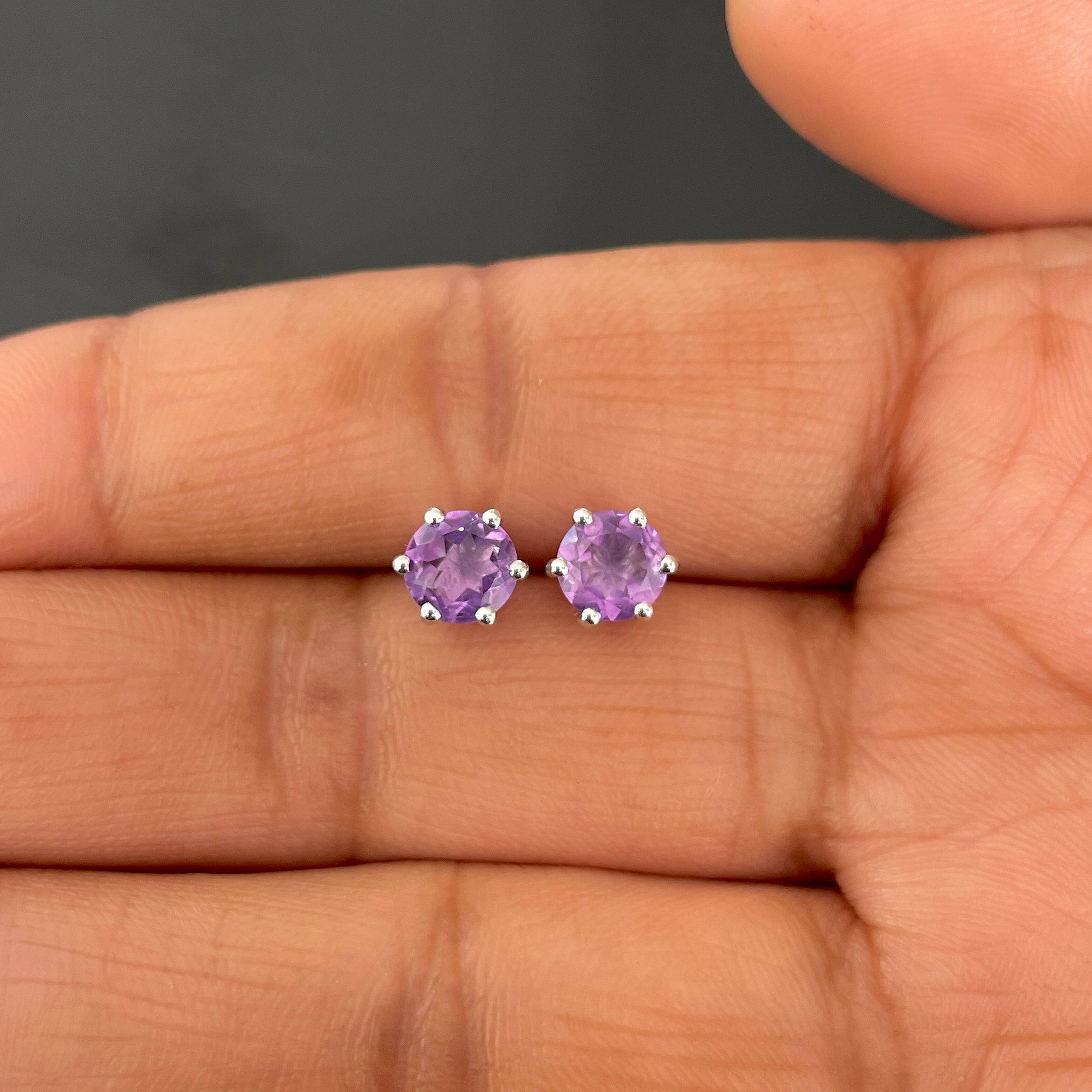 Amethyst Stud Earring-(AMT-SE-1024.)