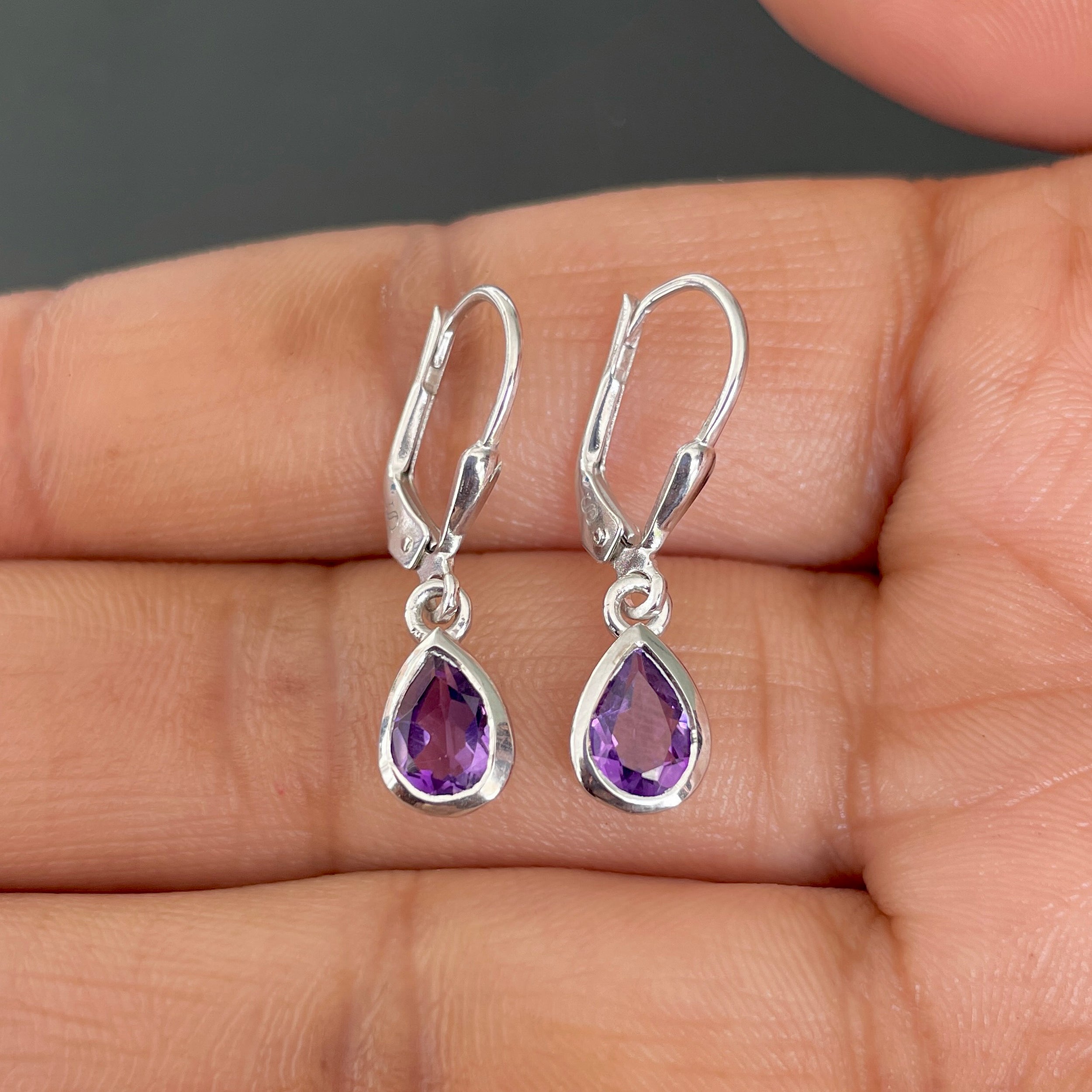 Amethyst Leverback  Earring-(AMT-SE-1317.)