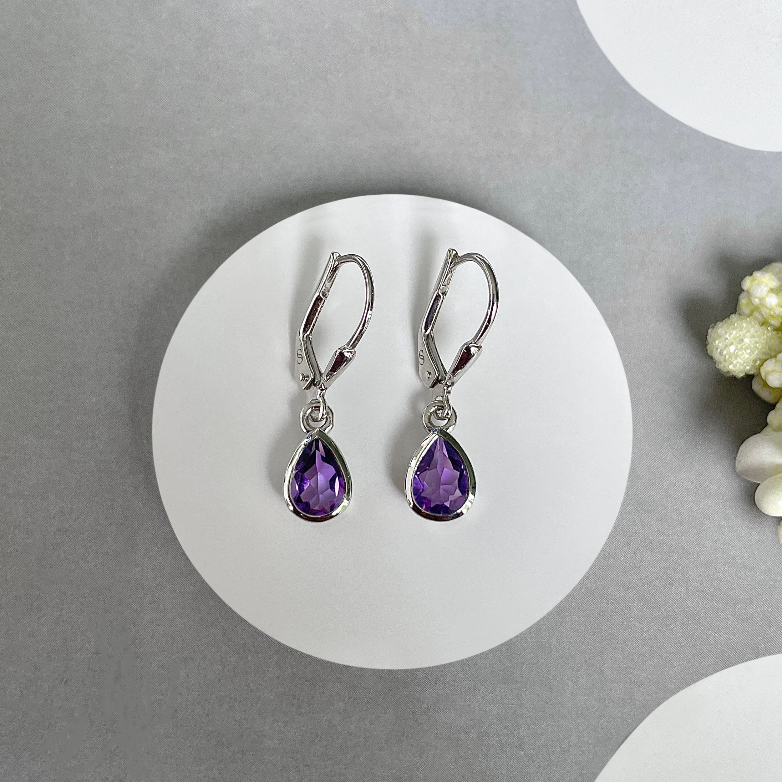 Amethyst Leverback Earrings-(AMT-SE-1317.)