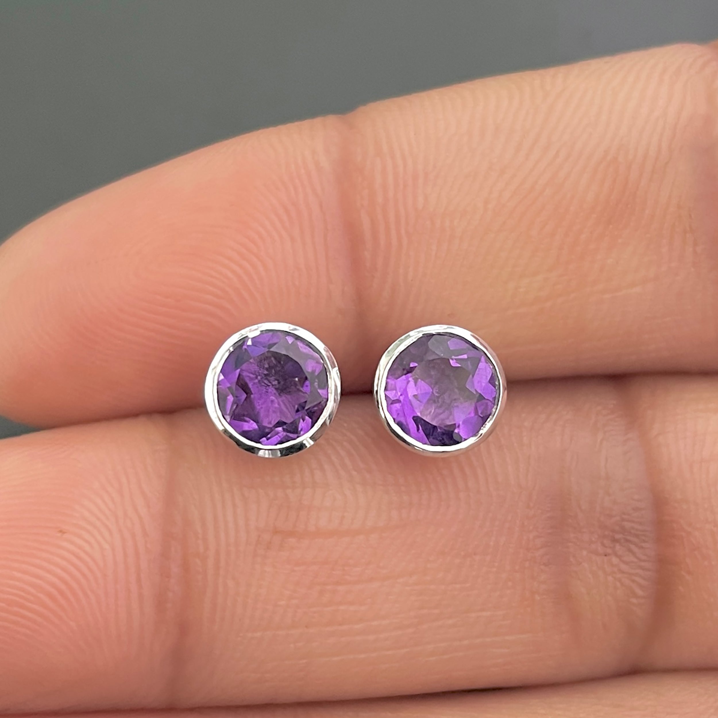 Amethyst Stud Earring-(AMT-SE-1426.)