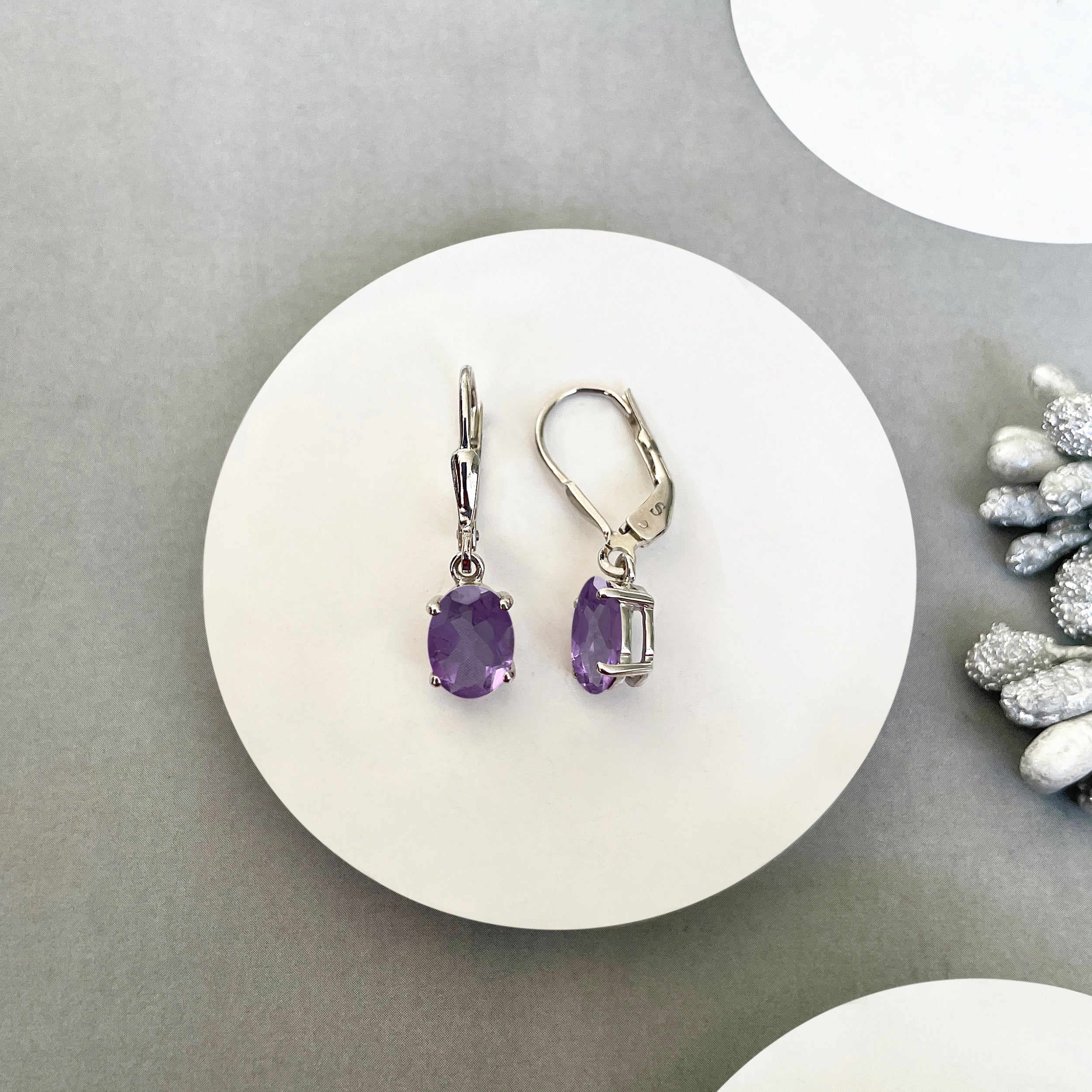 Amethyst Leverback Earrings-(AMT-SE-673.)