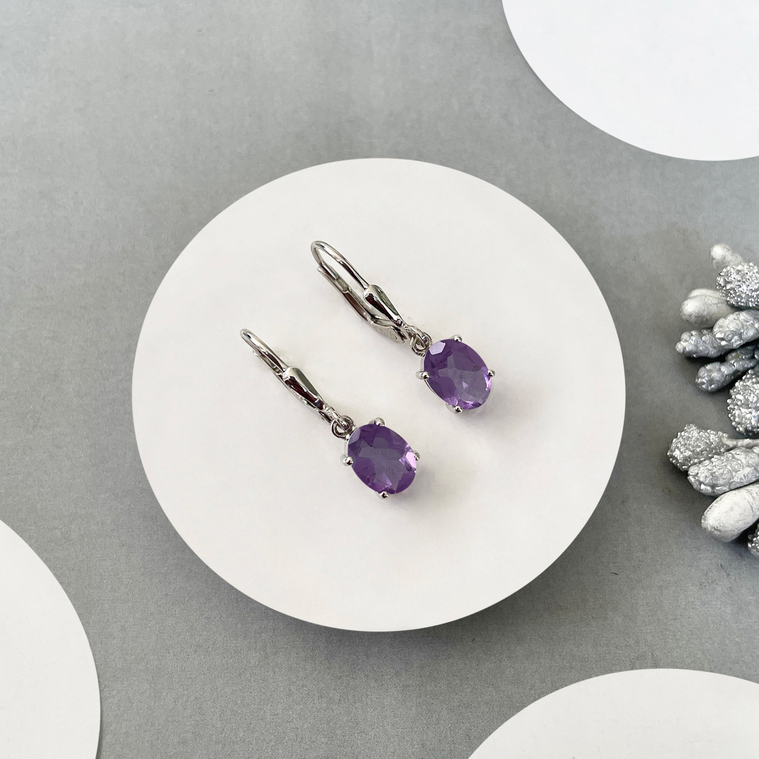 Amethyst Leverback Earrings-(AMT-SE-673.)