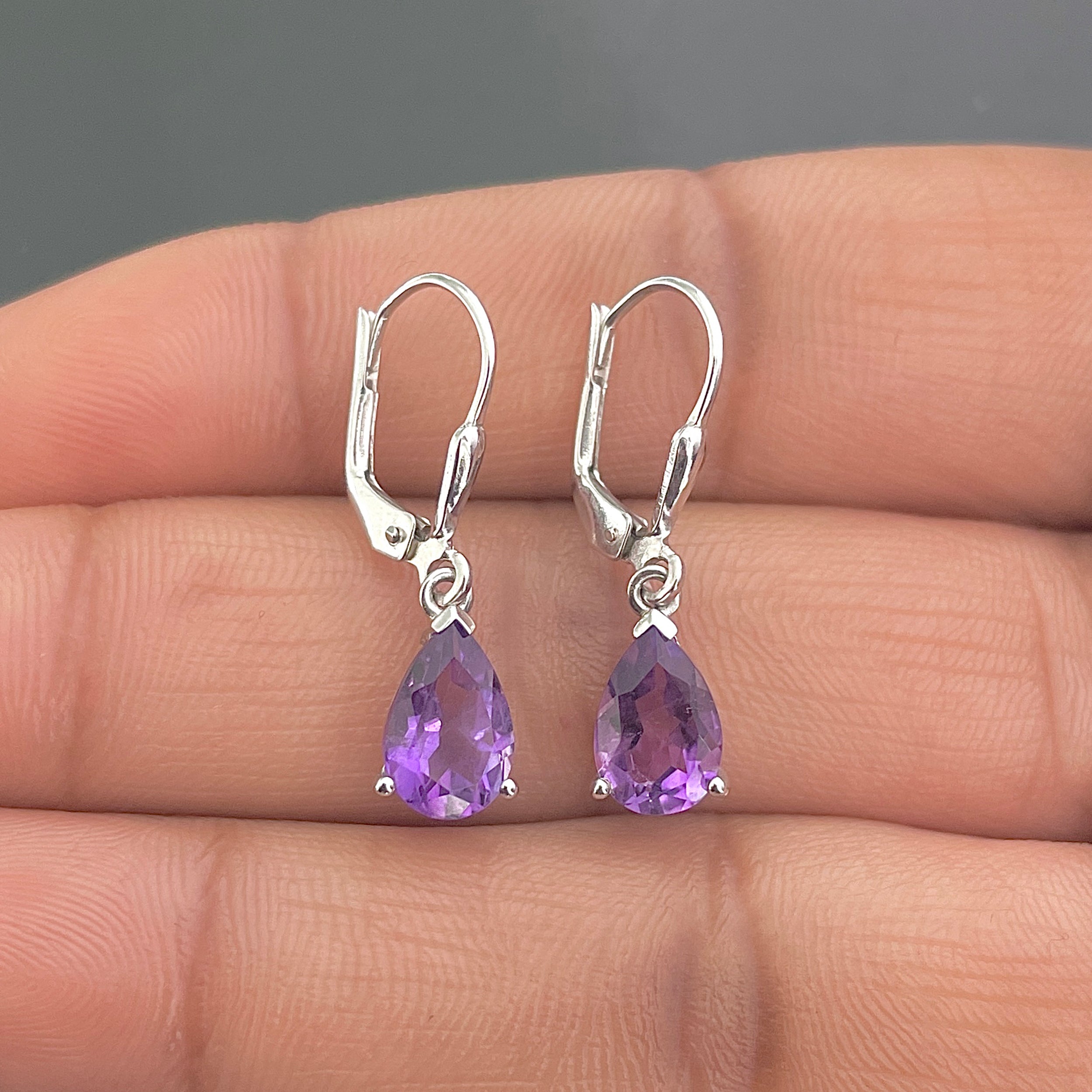 Amethyst Leverback Earrings-(AMT-SE-677.)