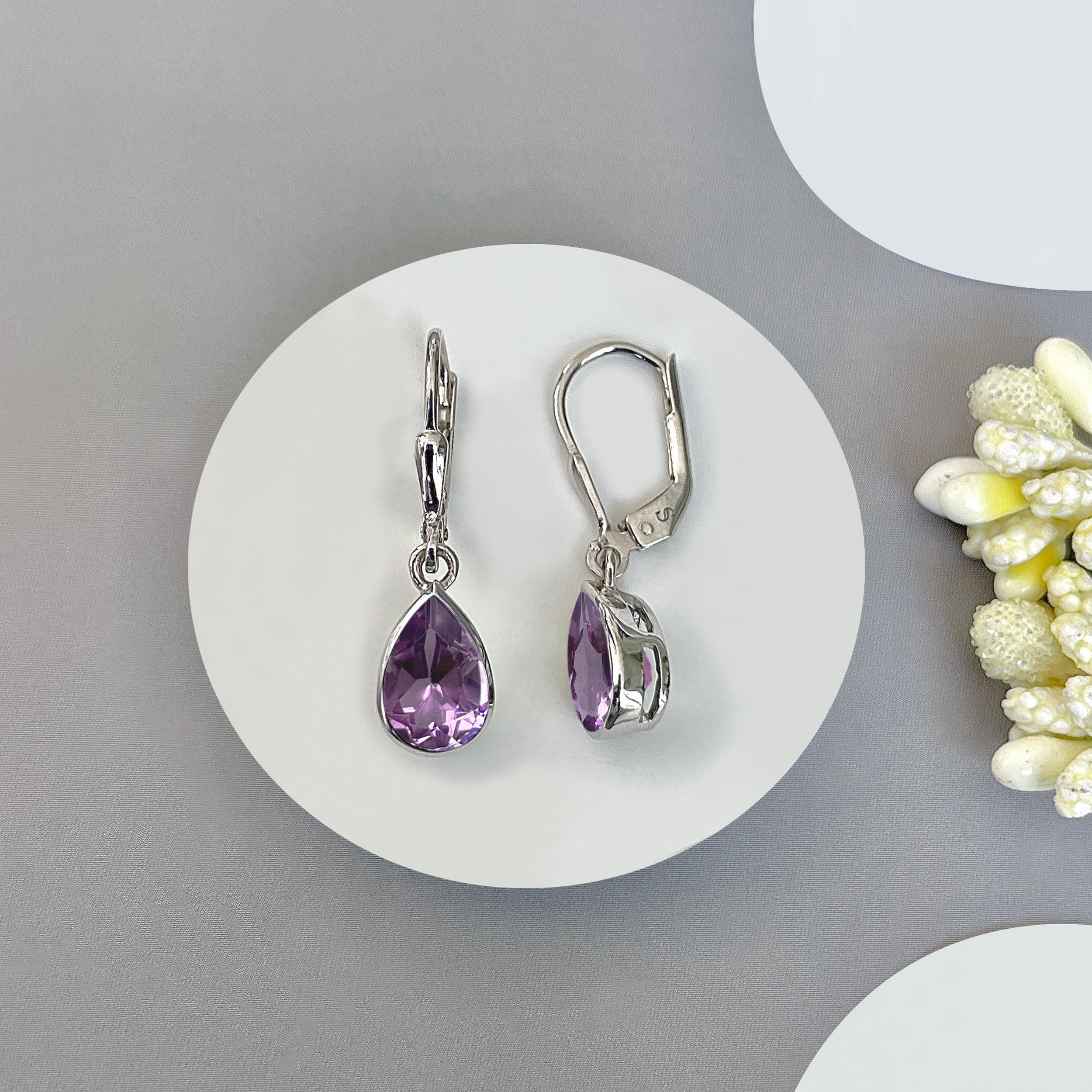 Amethyst Leverback Earrings-(AMT-SE-679.)