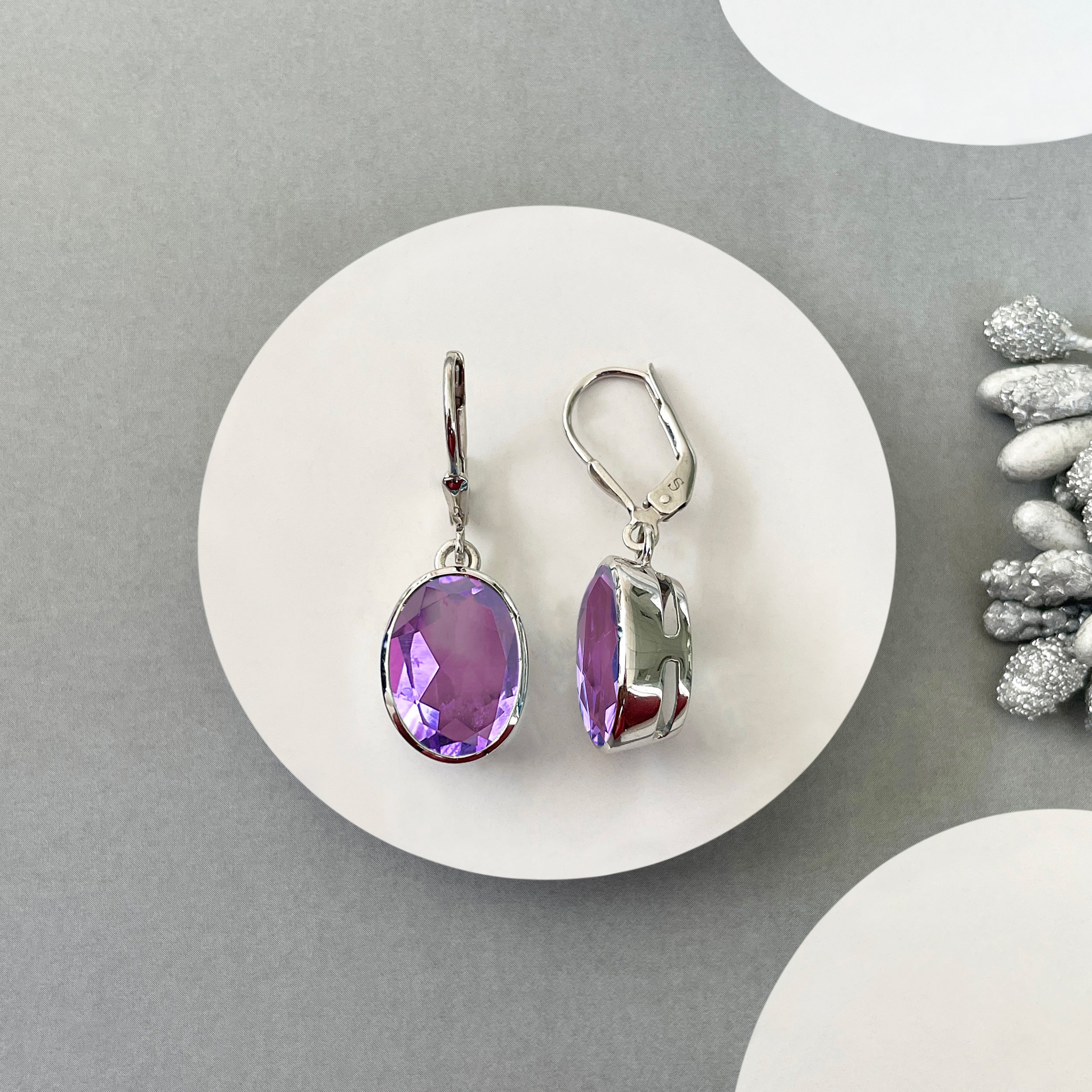Amethyst Leverback Earring-(AMT-SE-709.)