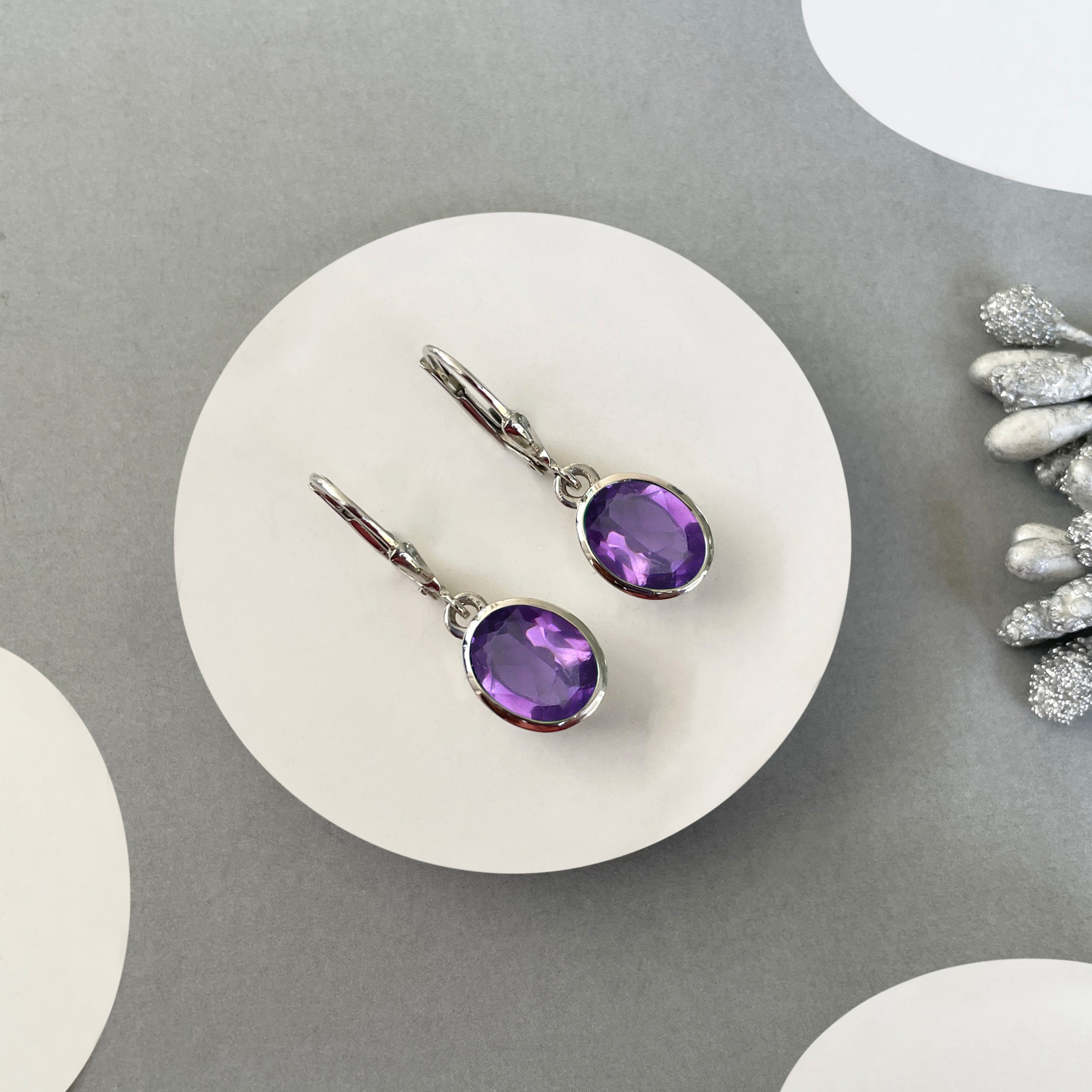 Amethyst Leverback Earrings-(AMT-SE-713.)