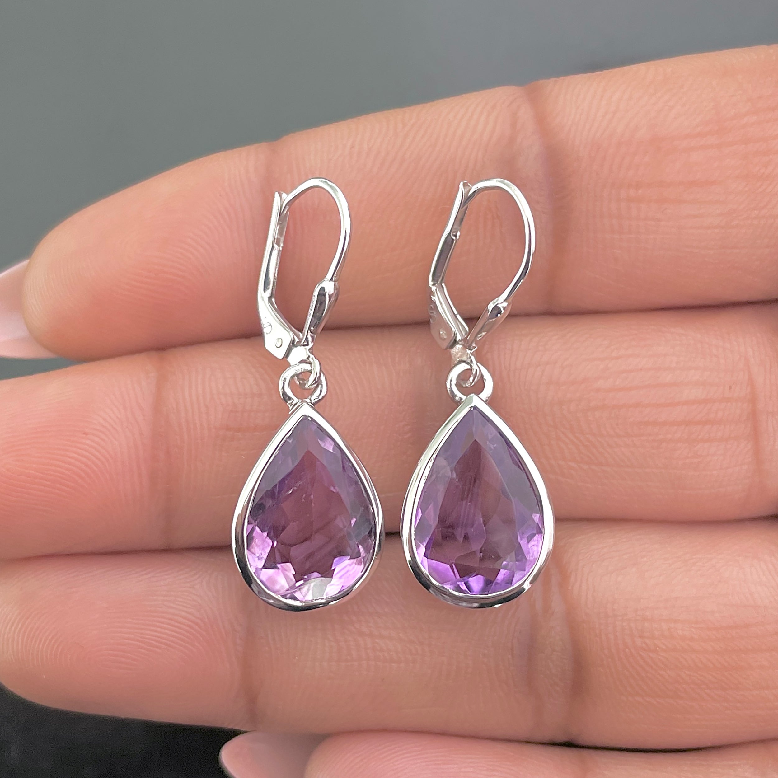 Amethyst Leverback Earring-(AMT-SE-725.)
