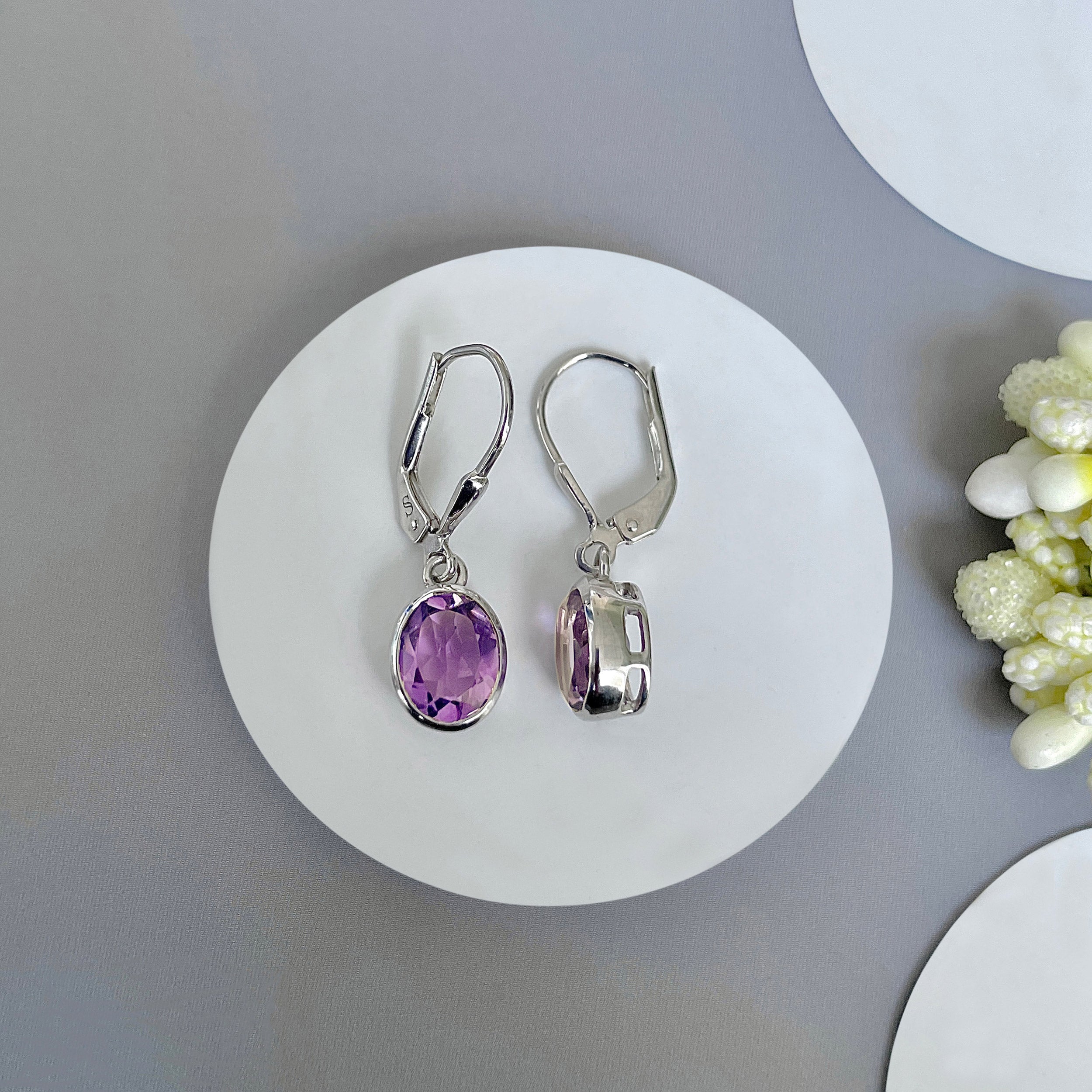Amethyst Leverback Earrings-(AMT-SE-998.)