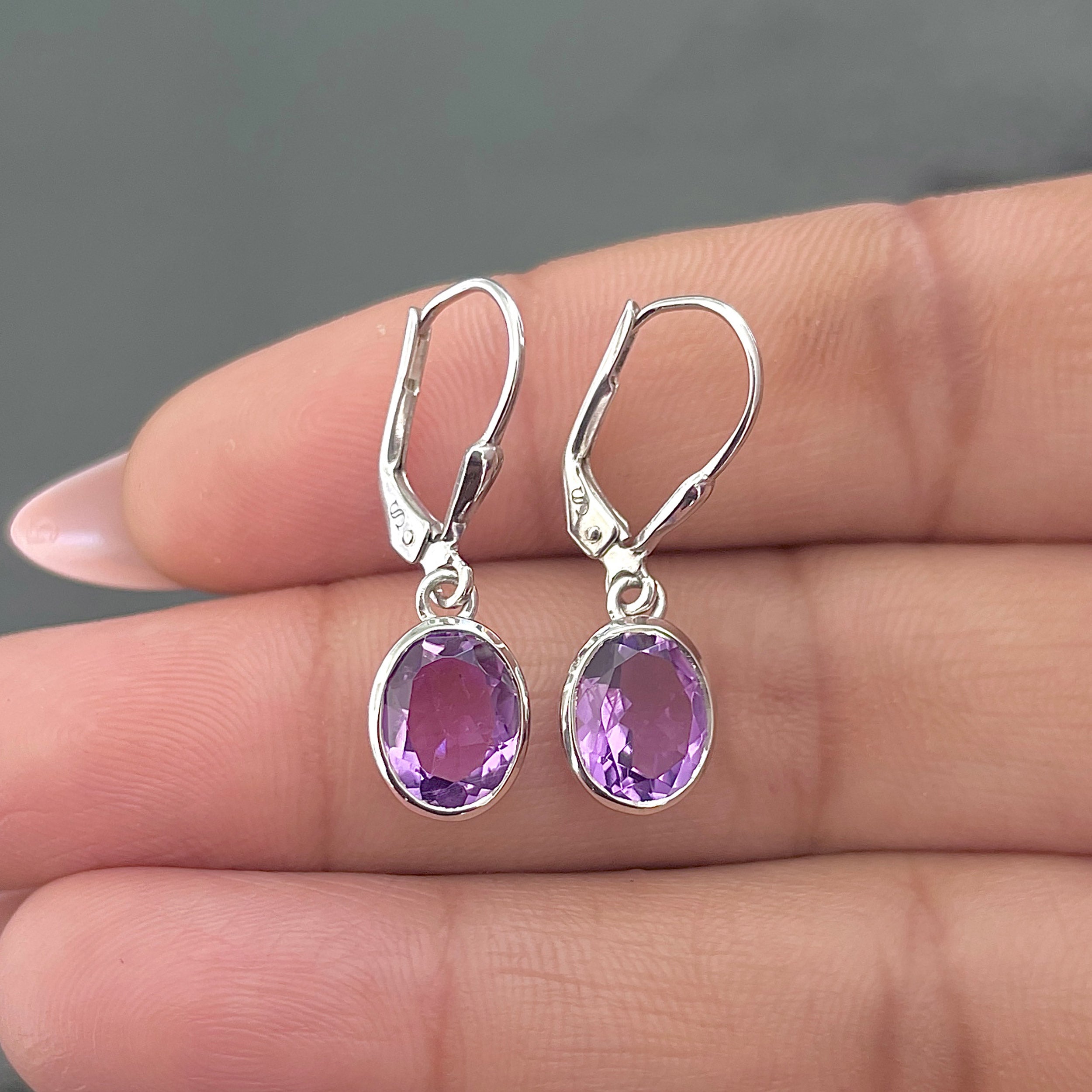 Amethyst Leverback Earring-(AMT-SE-998.)