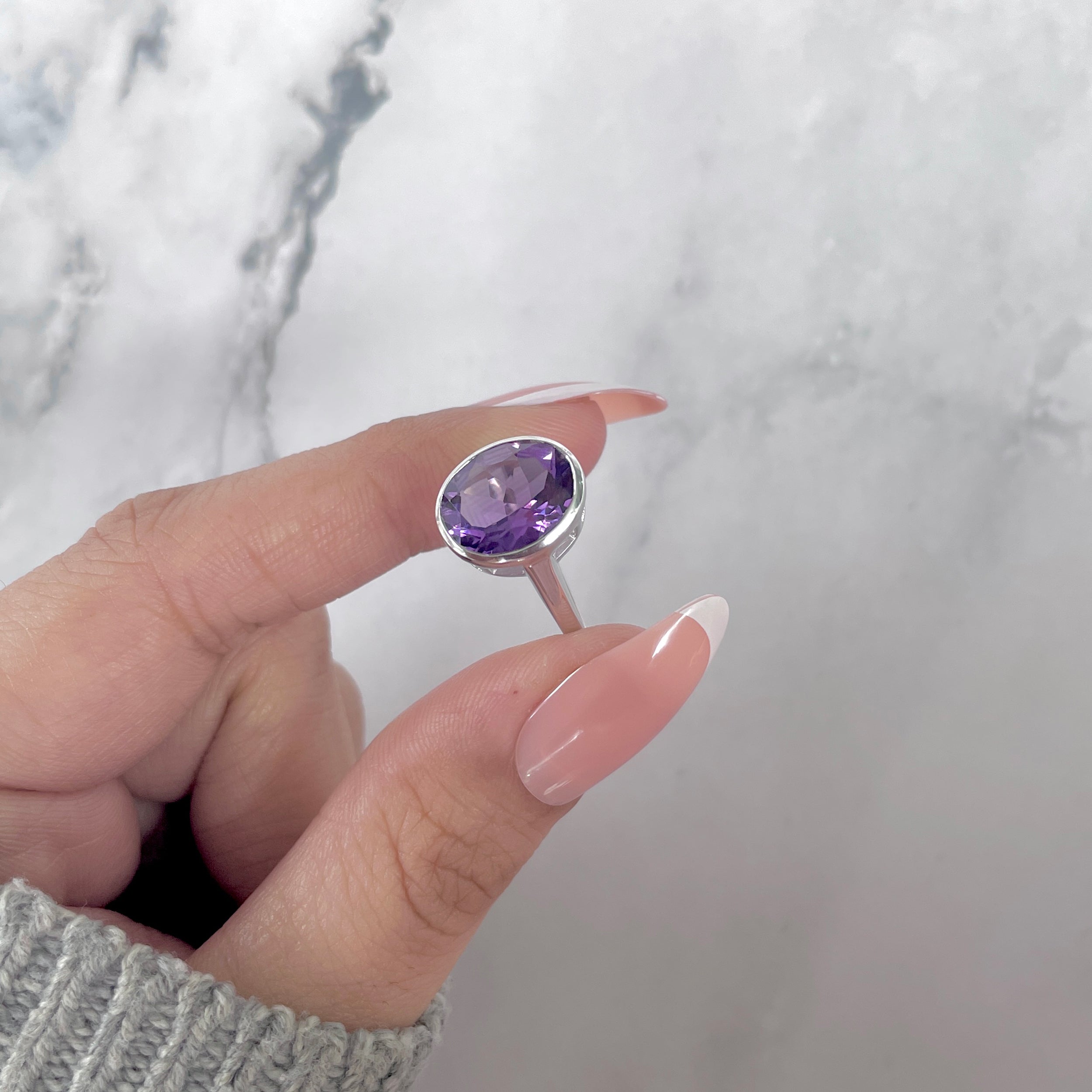 Amethyst Ring-(AMT-SR-1806.)