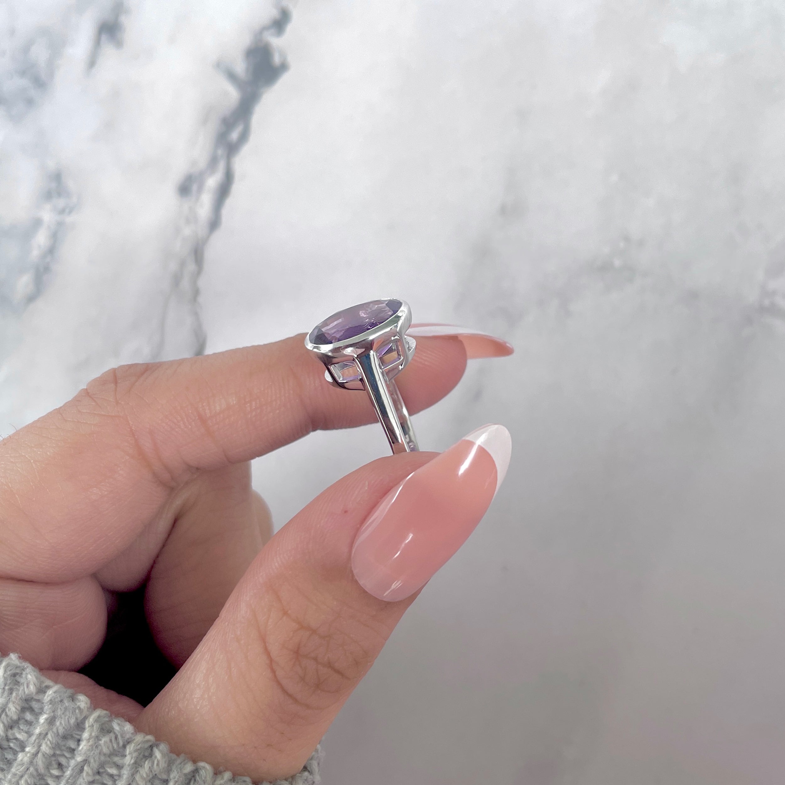 Amethyst Ring-(AMT-SR-1806.)