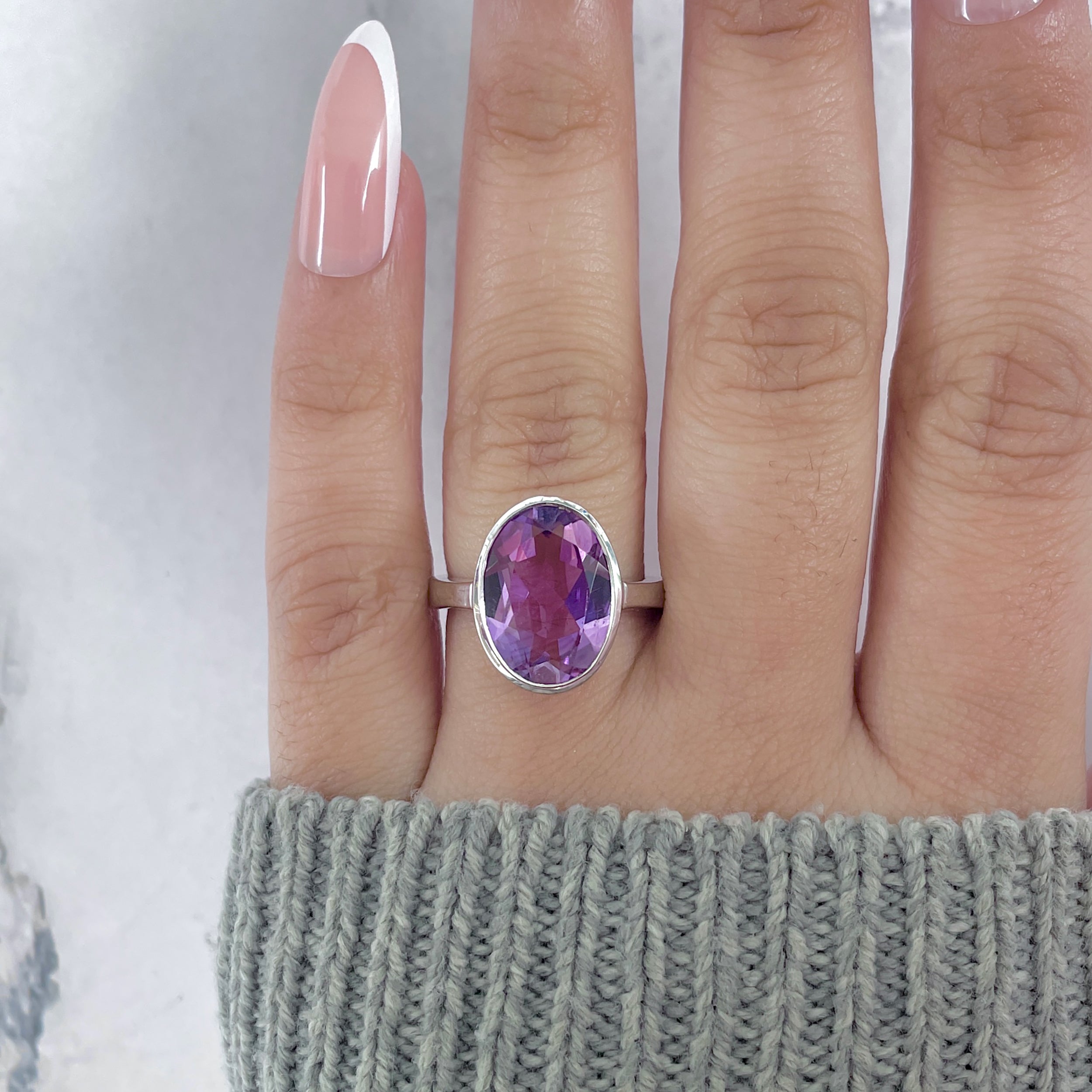 Amethyst Ring-(AMT-SR-1892.)