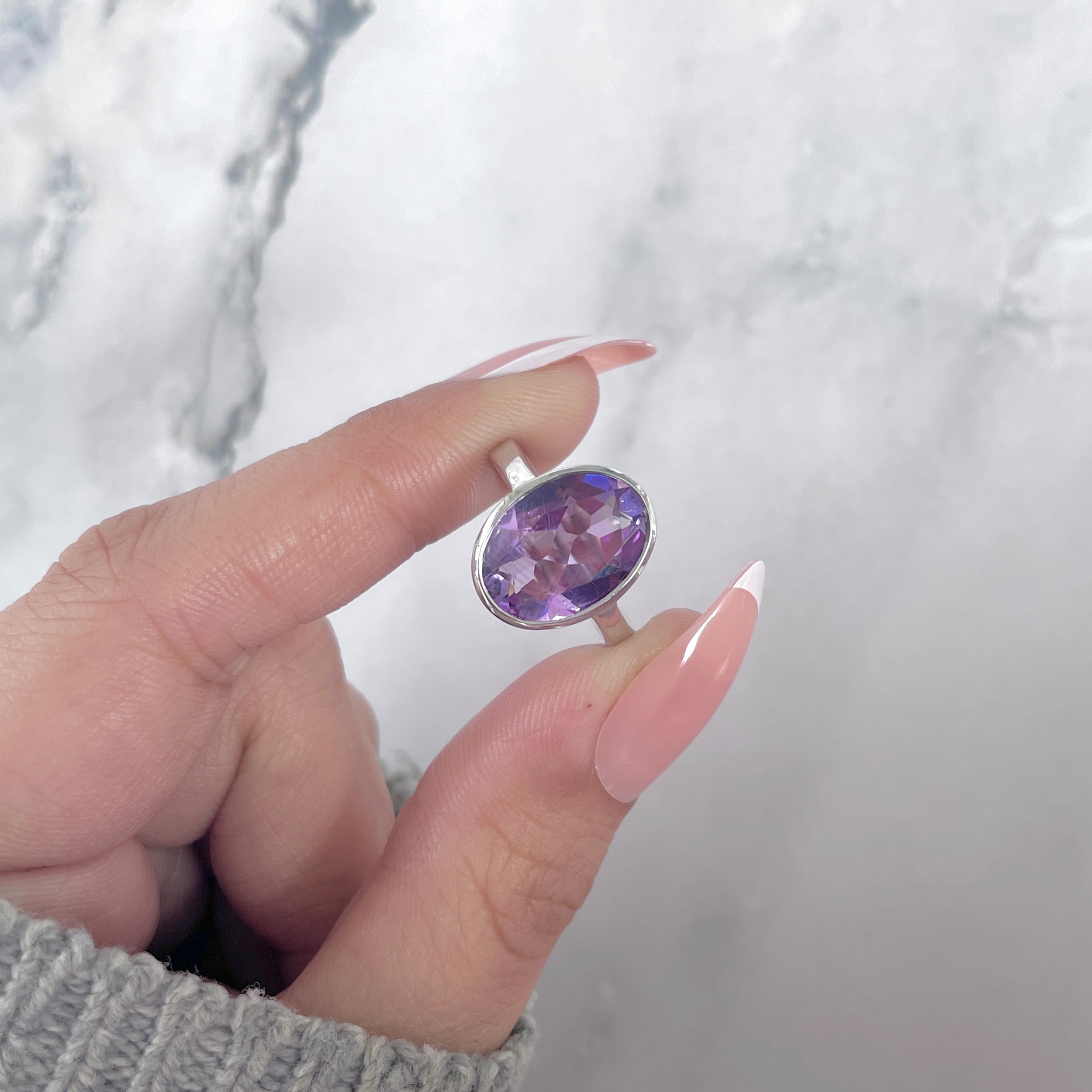 Amethyst Ring-(AMT-SR-1892.)