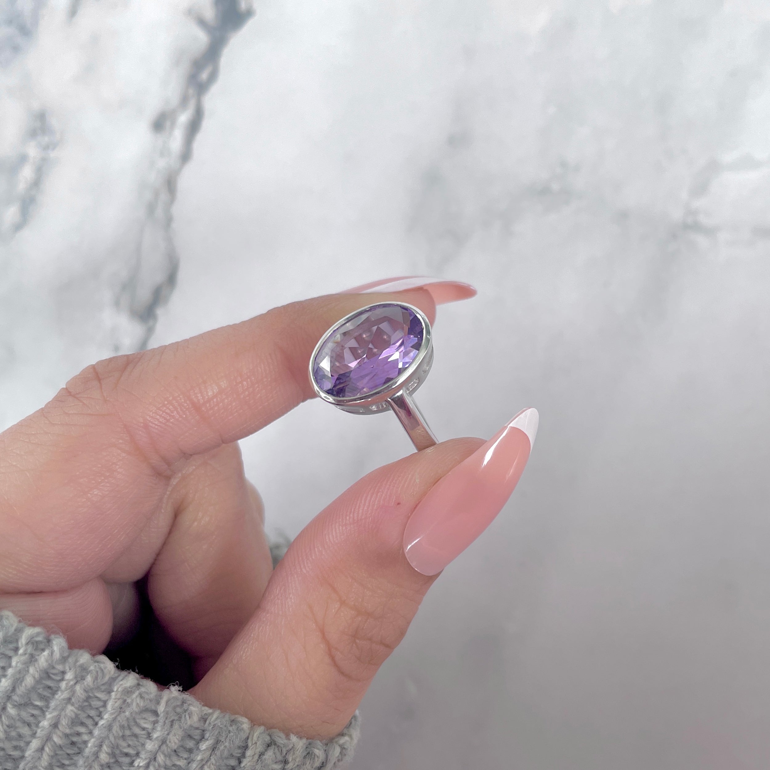 Amethyst Ring-(AMT-SR-1892.)