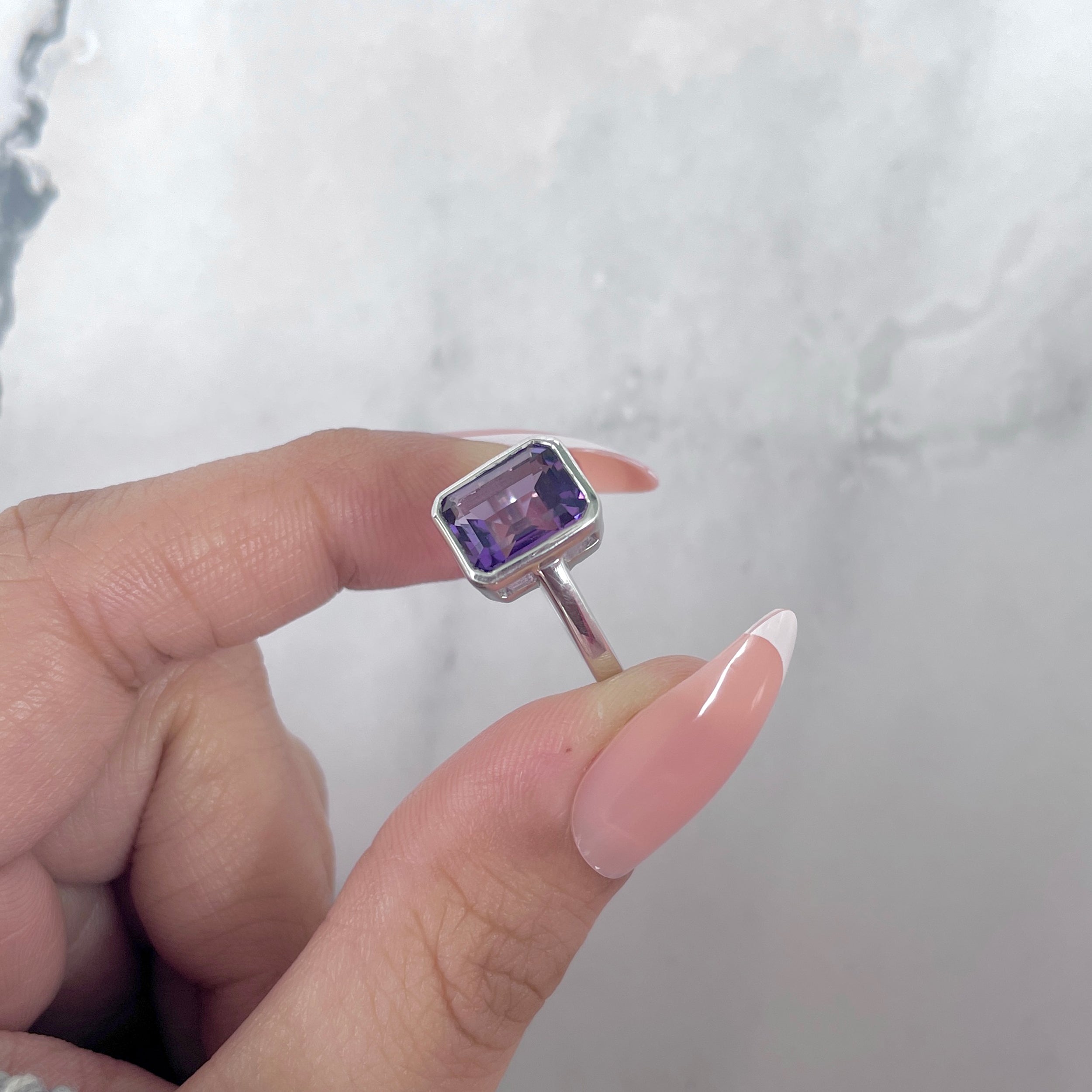 Amethyst Ring-(AMT-SR-1926.)