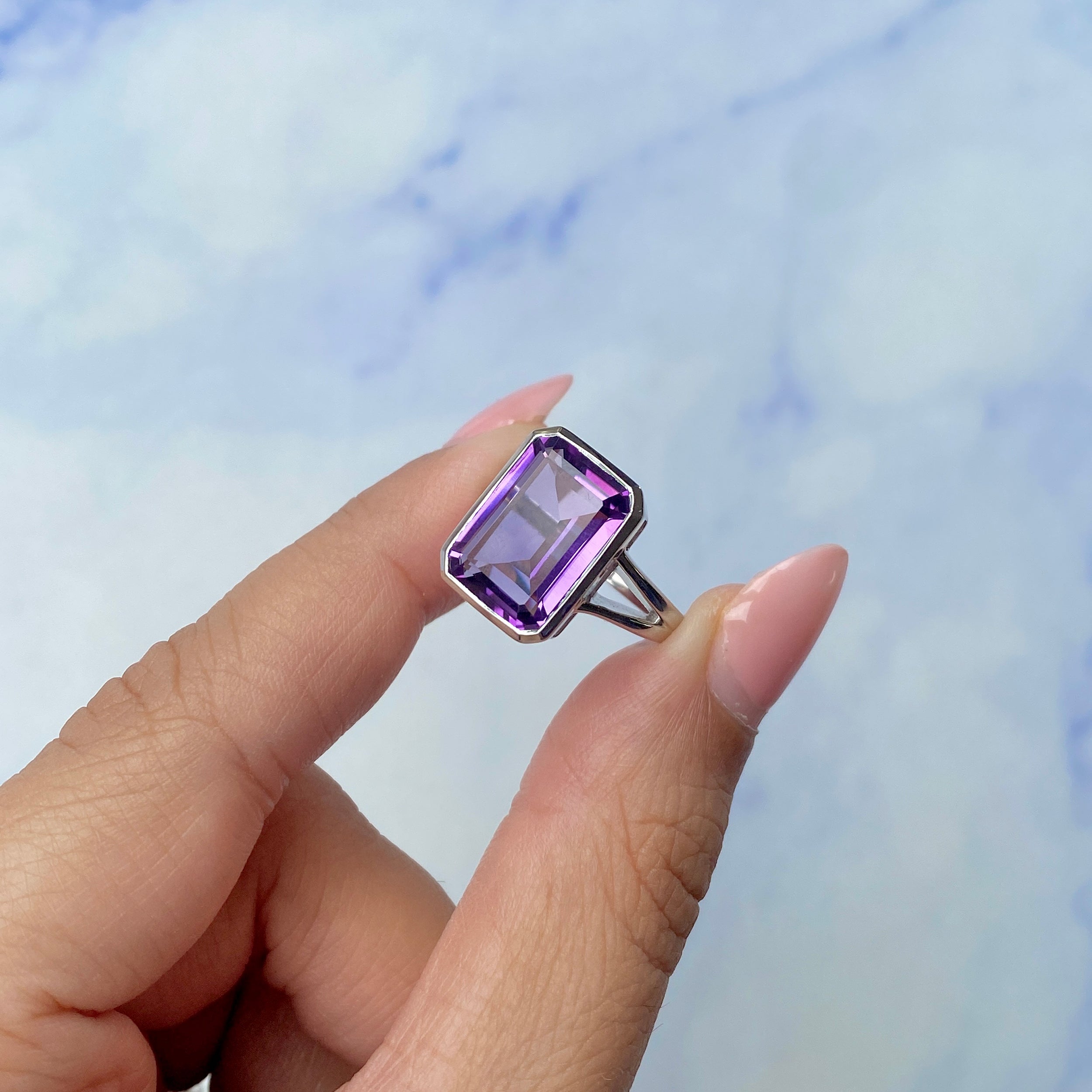 Amethyst Ring-(AMT-SR-1928.)