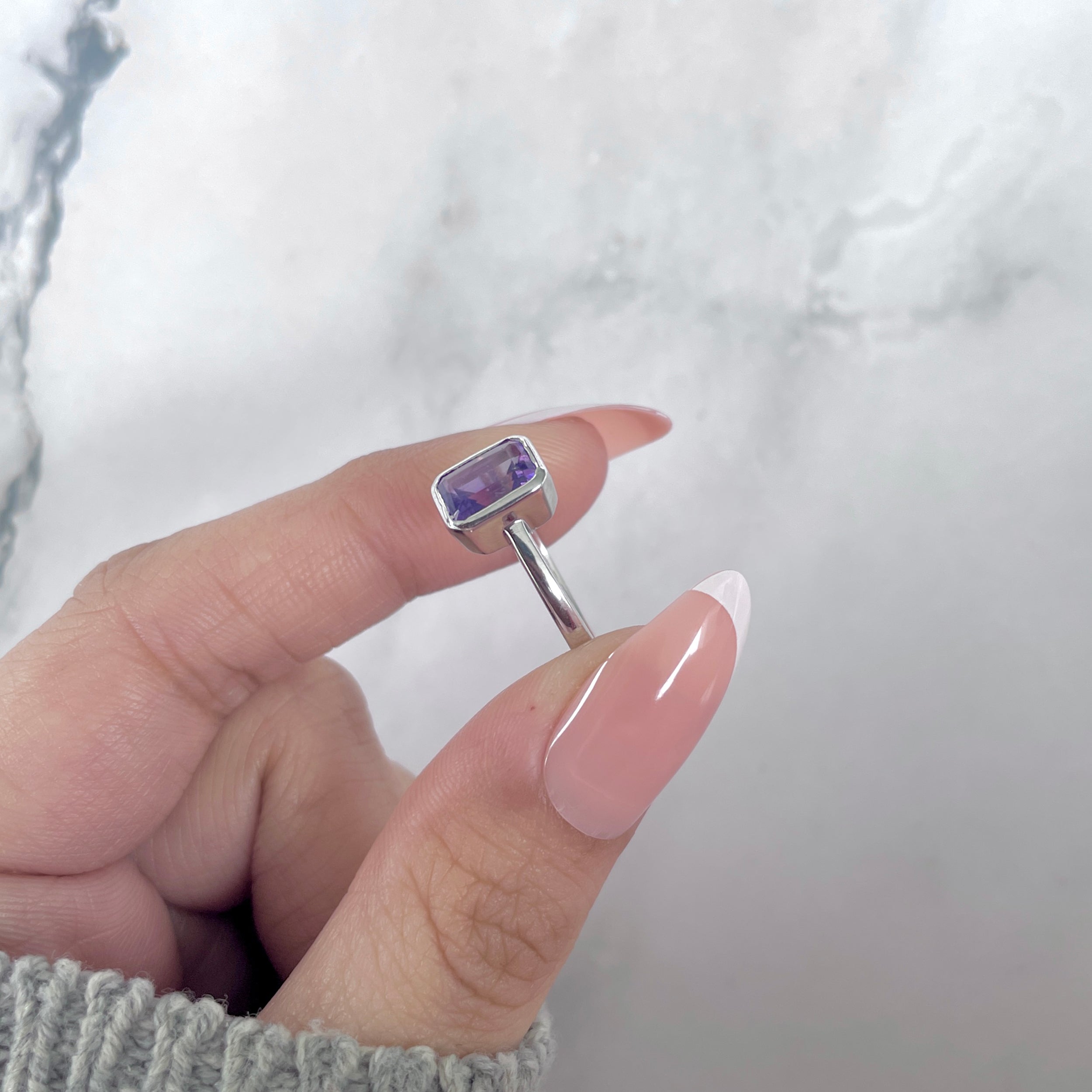 Amethyst Ring-(AMT-SR-246.)