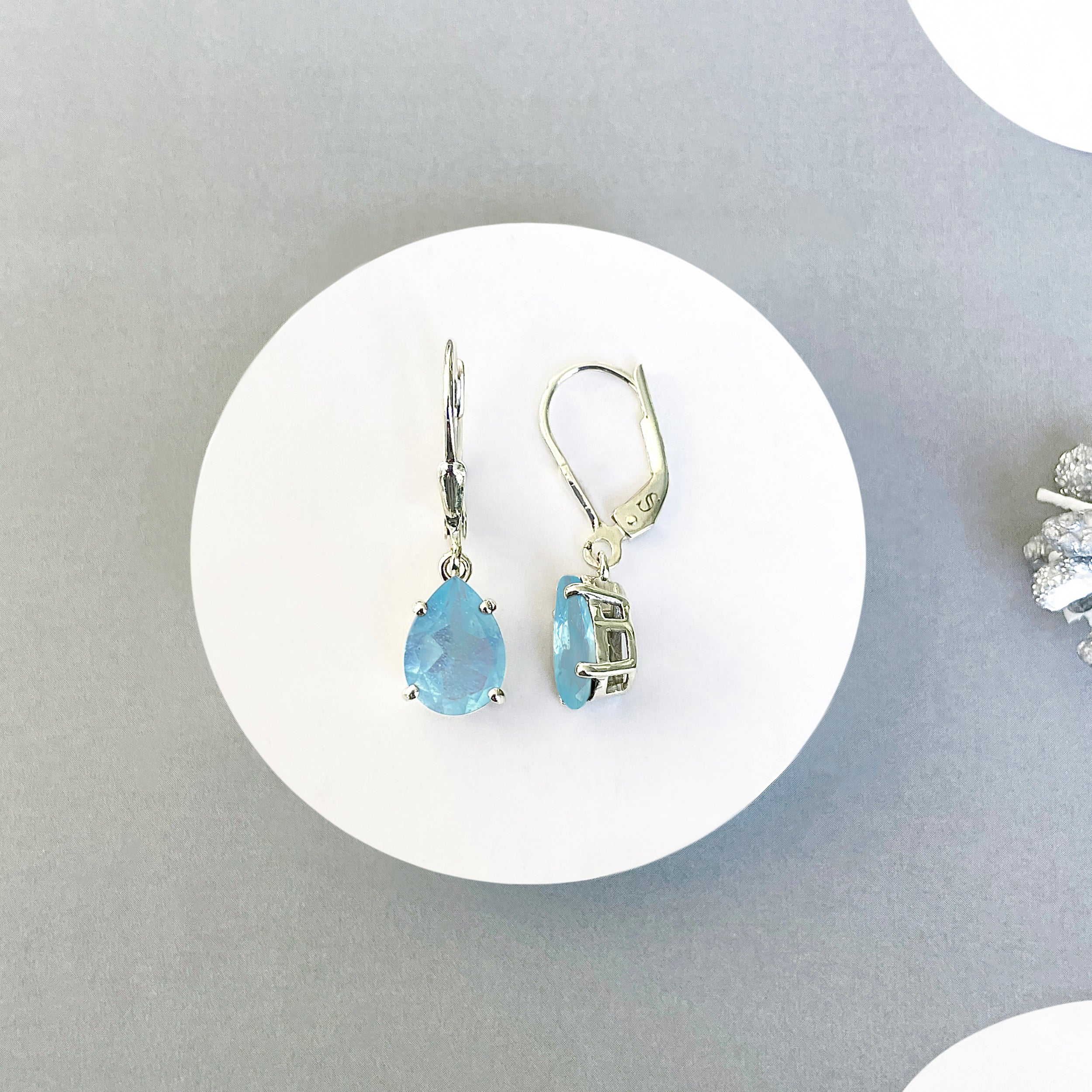 Aquamarine Leverback Earring-(AQM-SE-869.)