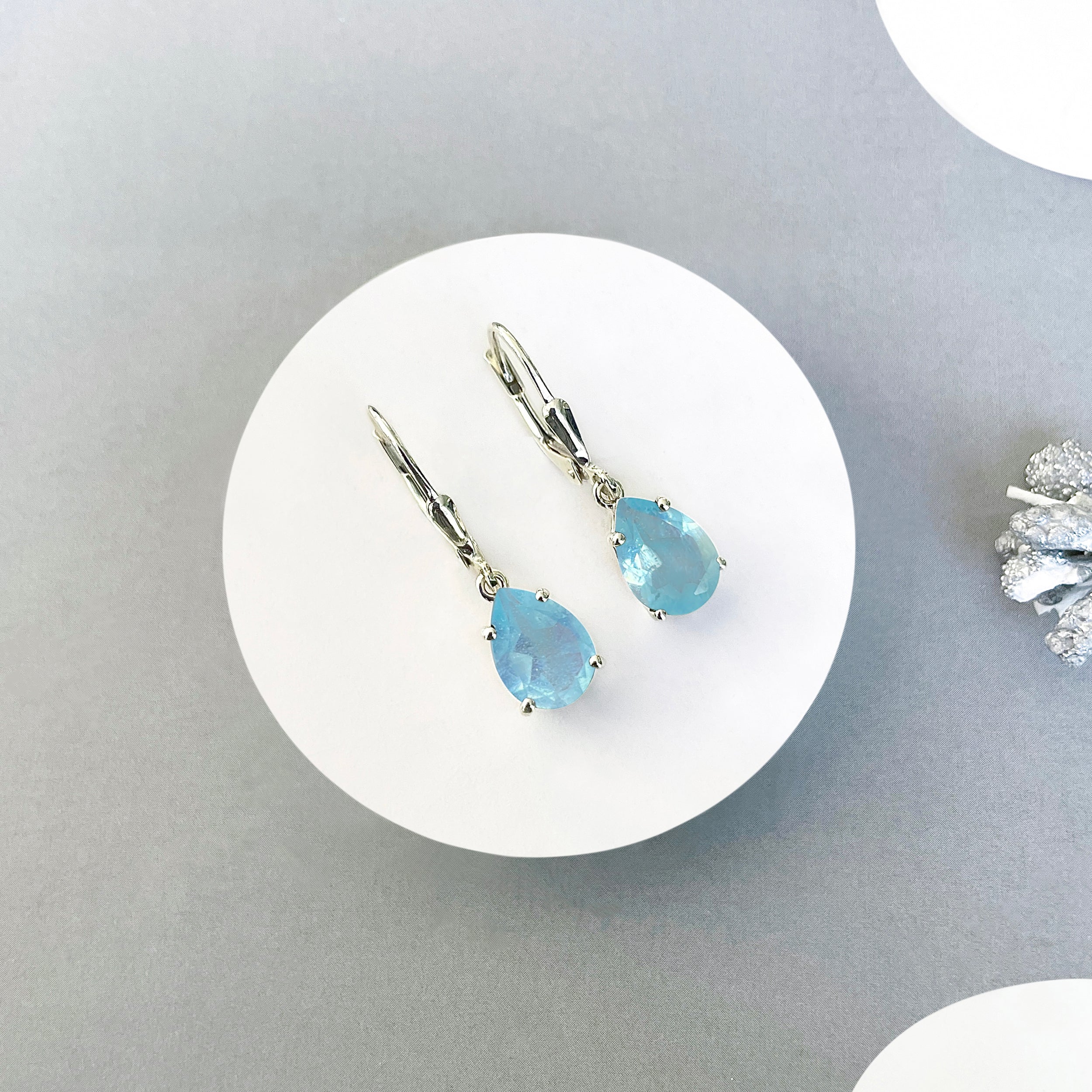 Aquamarine Leverback Earring-(AQM-SE-869.)
