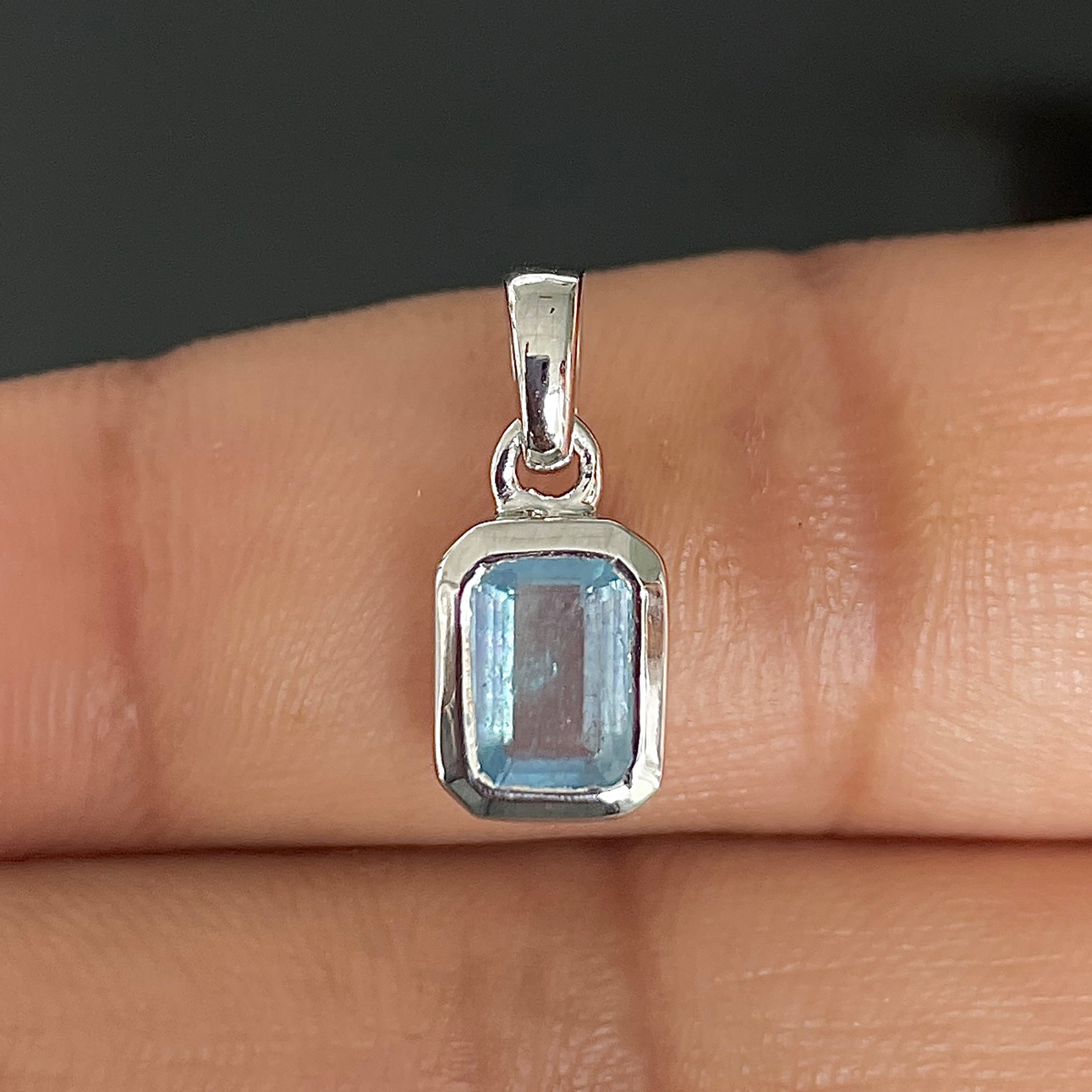 Aquamarine Pendant-(AQM-SP-954.)