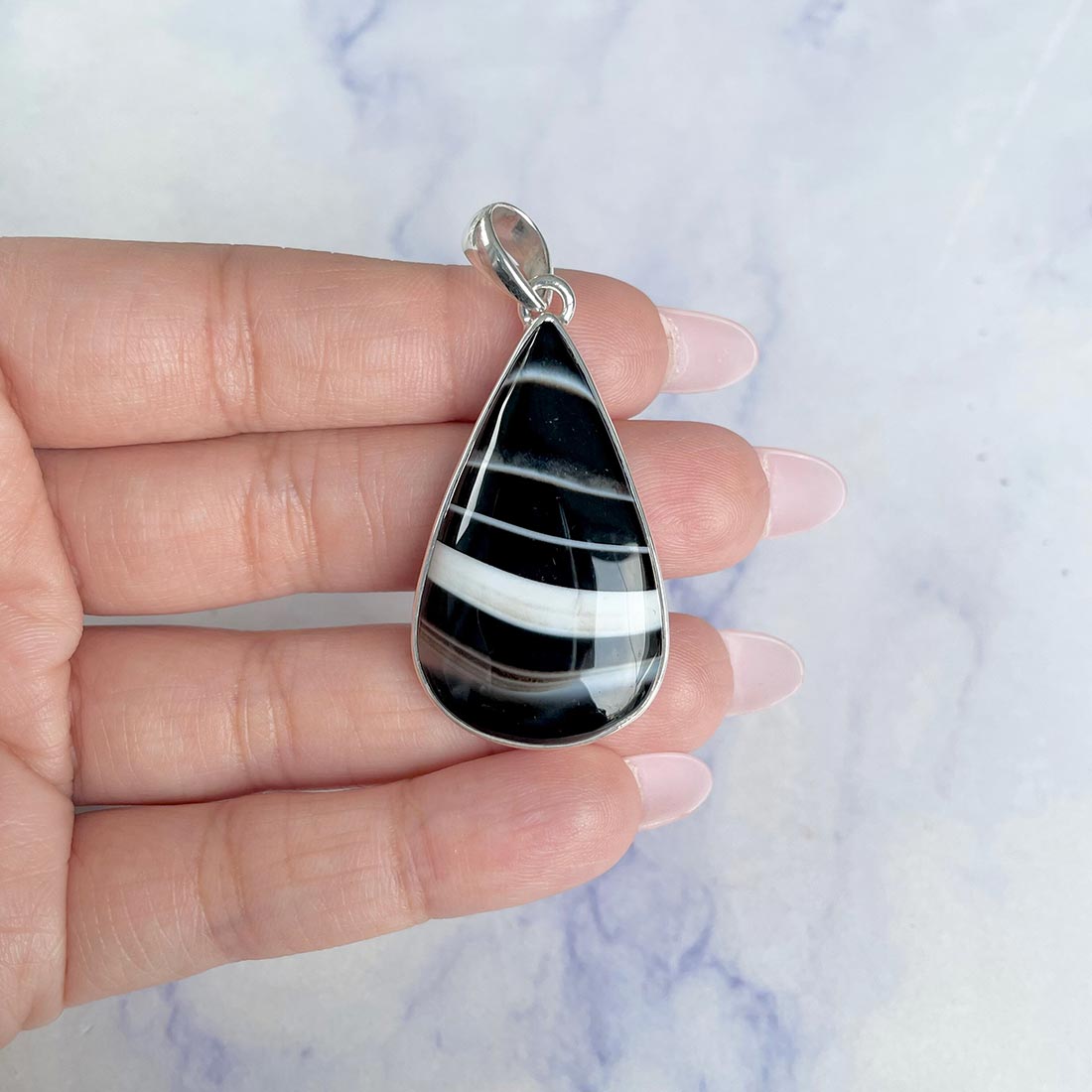 Banded Agate Pendant-(BAG-P-36.)