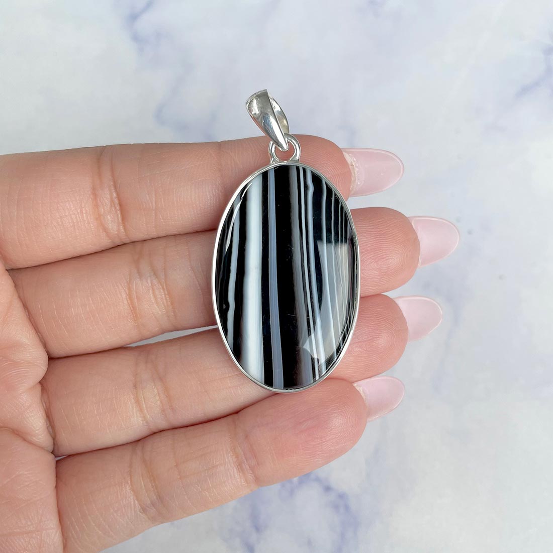 Banded Agate Pendant-(BAG-P-41.)
