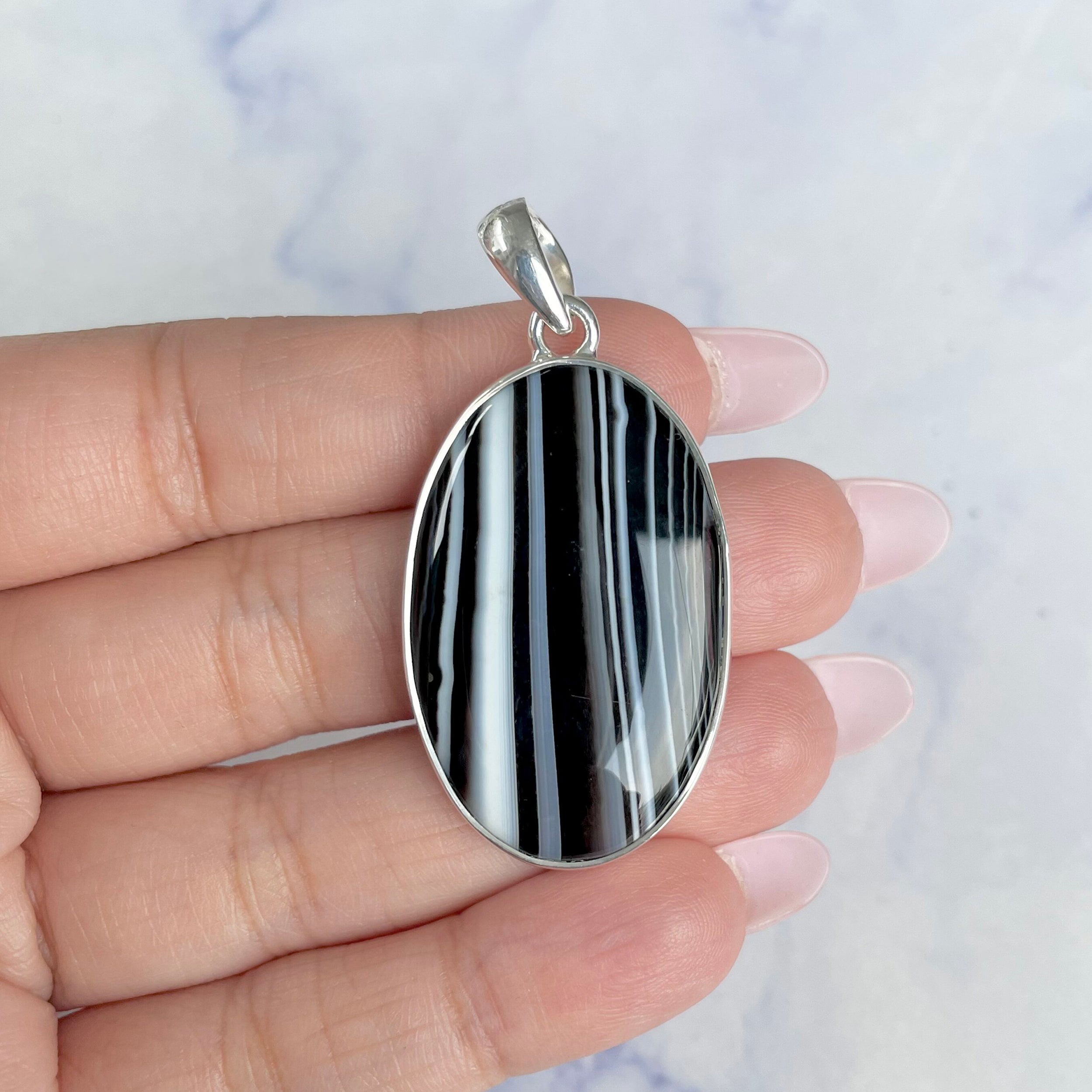 Banded Agate Pendant-(BAG-P-41.)