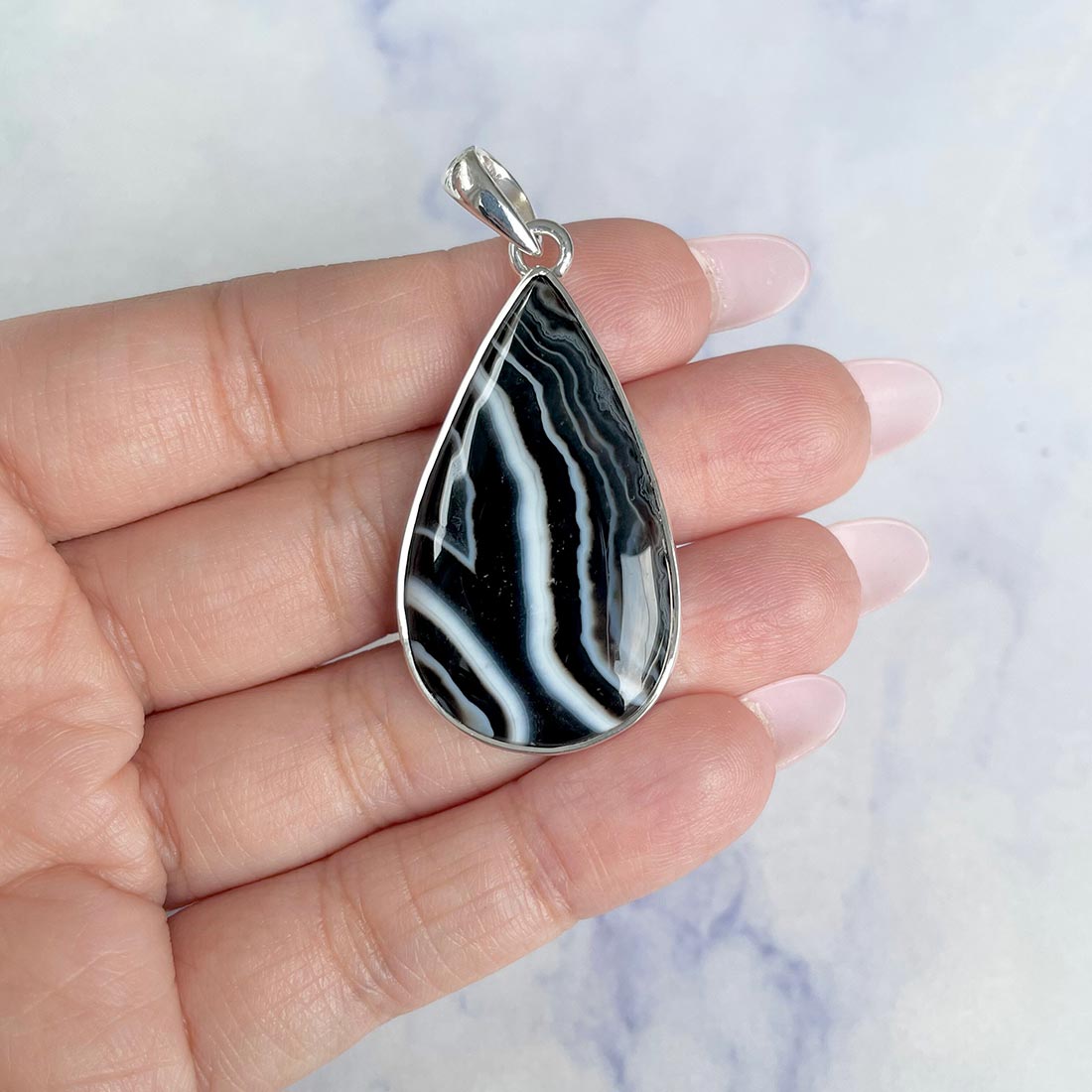 Banded Agate Pendant-(BAG-P-42.)
