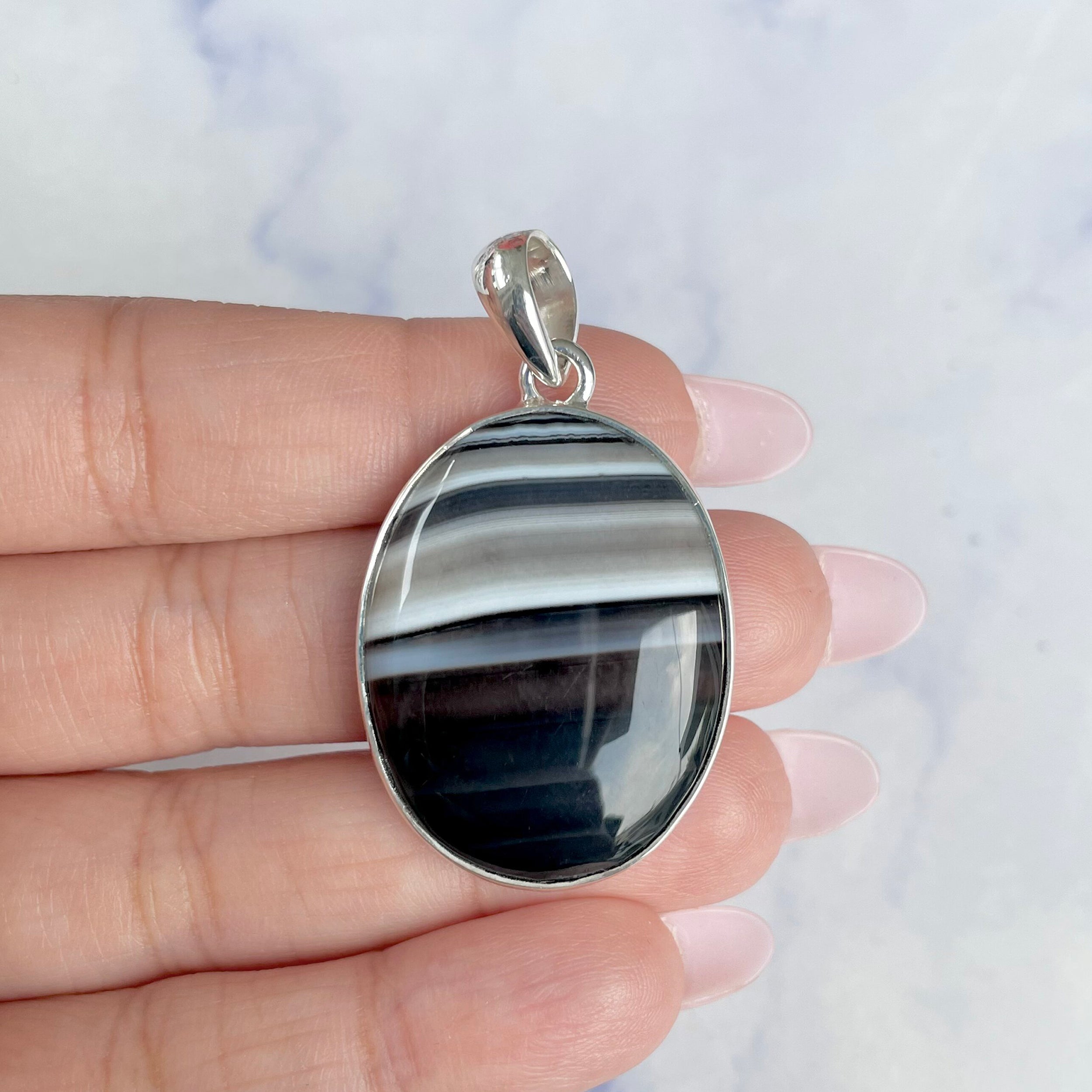 Banded Agate Pendant-(BAG-P-47.)