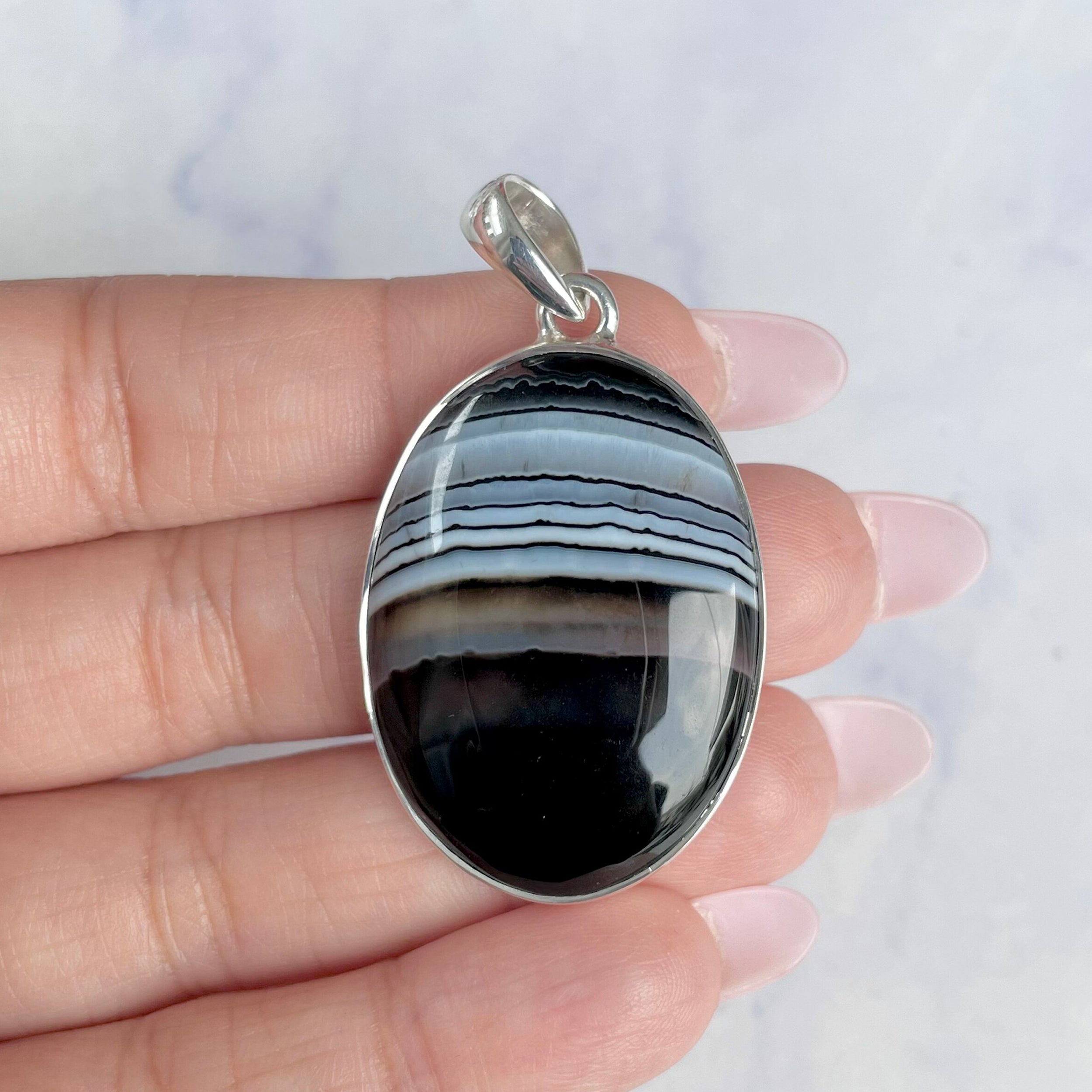 Banded Agate Pendant-(BAG-P-53.)