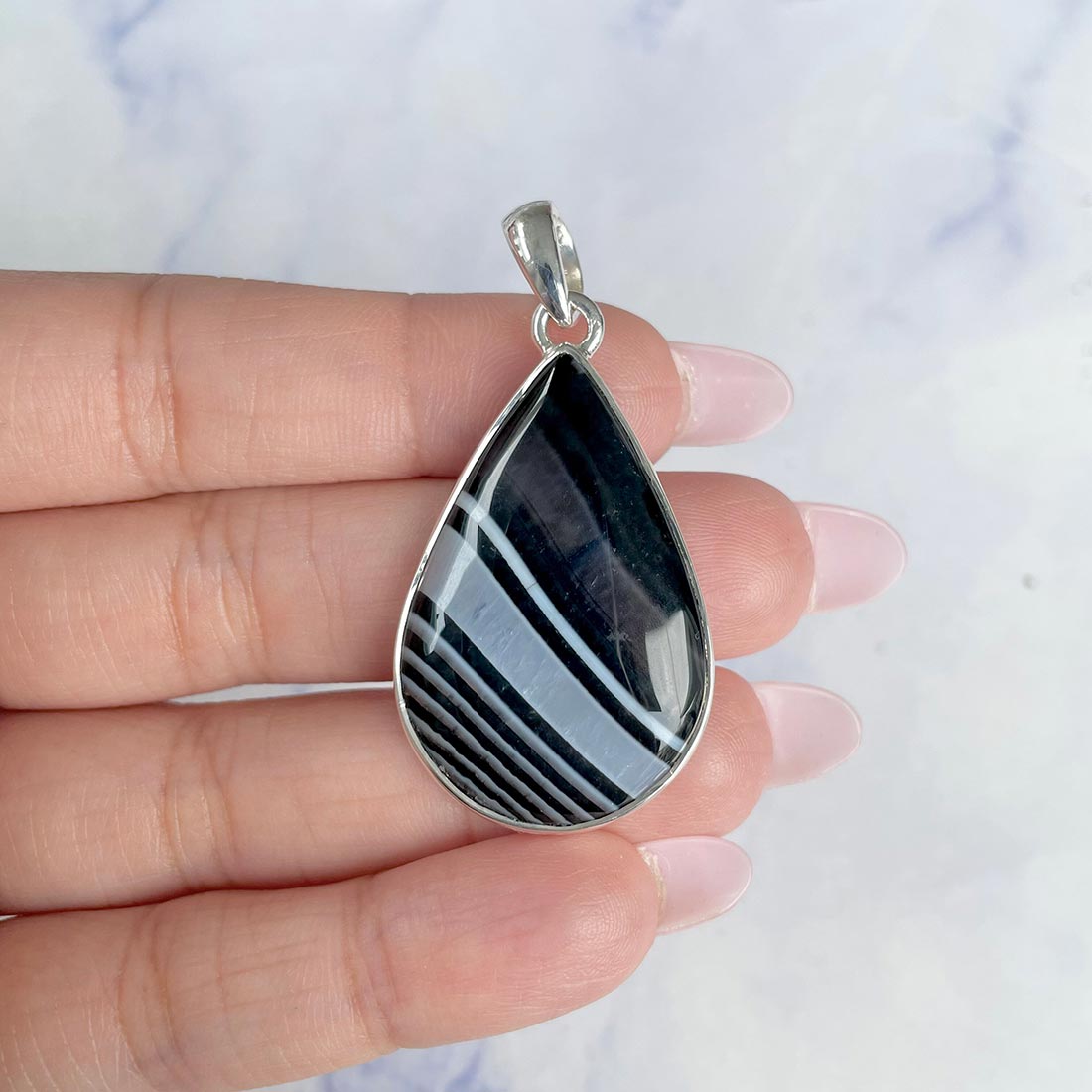 Banded Agate Pendant-(BAG-P-57.)