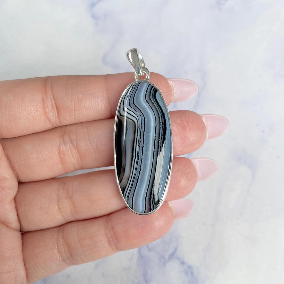 Banded Agate Pendant-(BAG-P-58.)