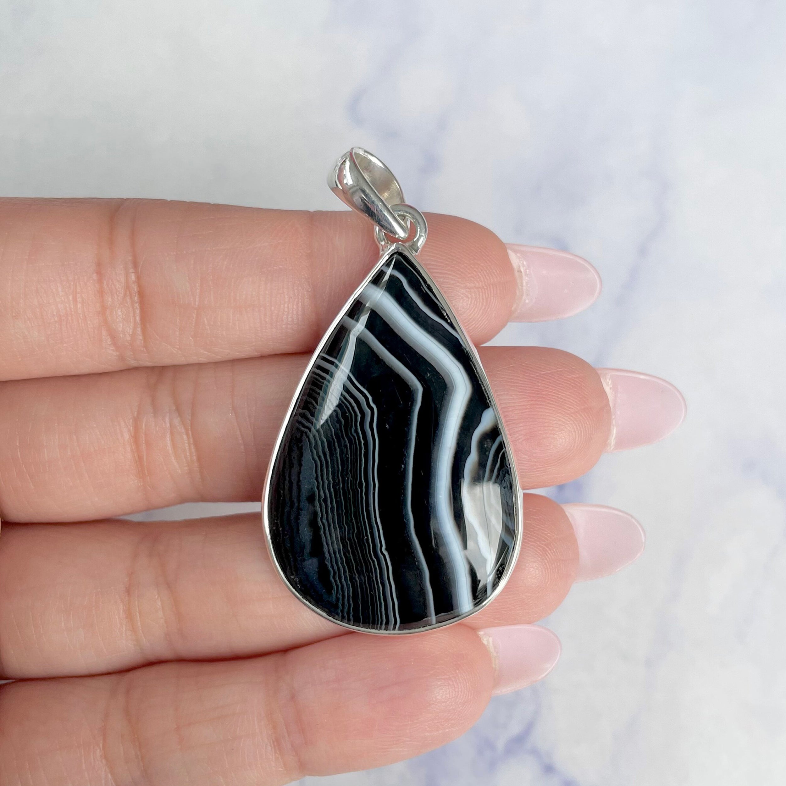 Banded Agate Pendant-(BAG-P-59.)