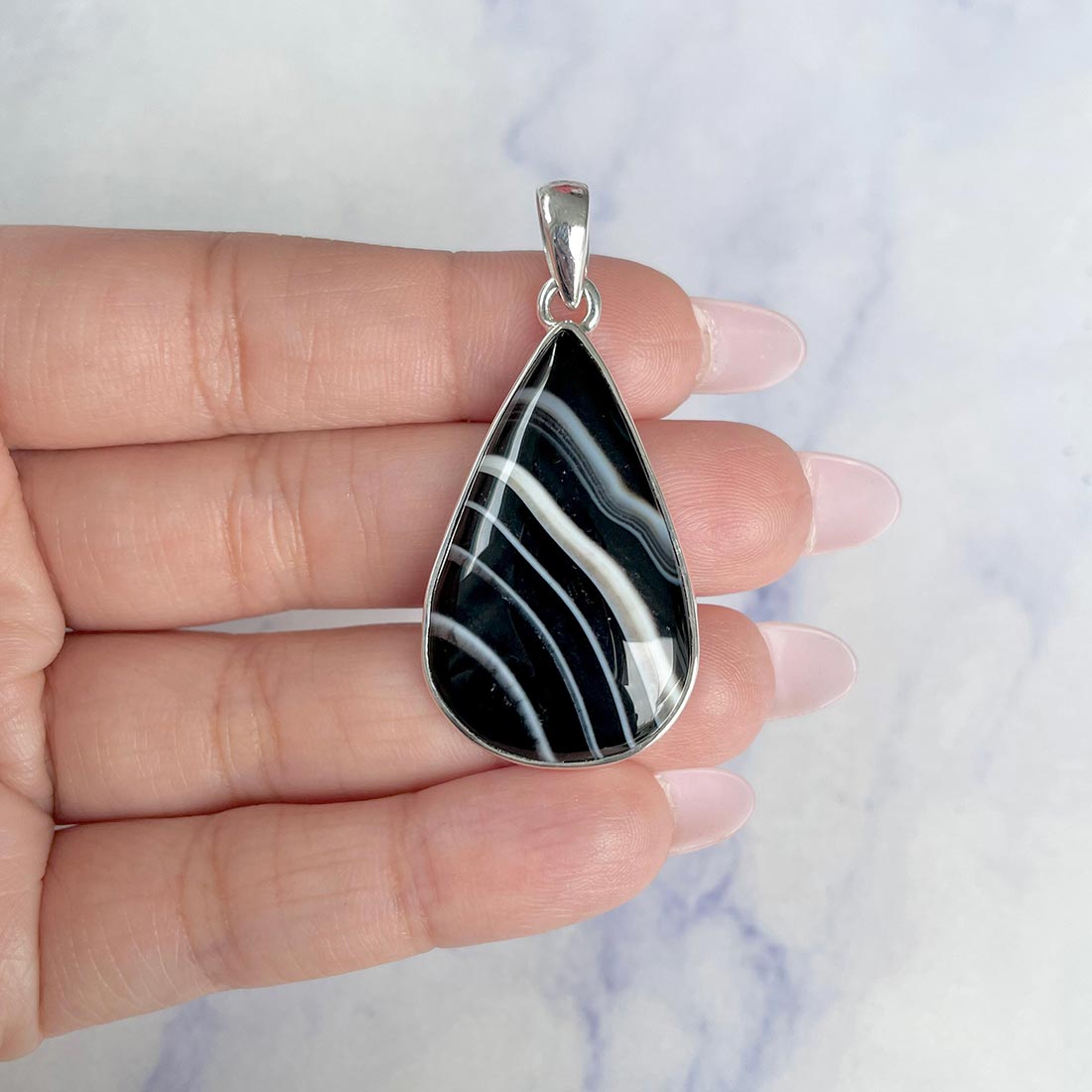Banded Agate Pendant-(BAG-P-60.)