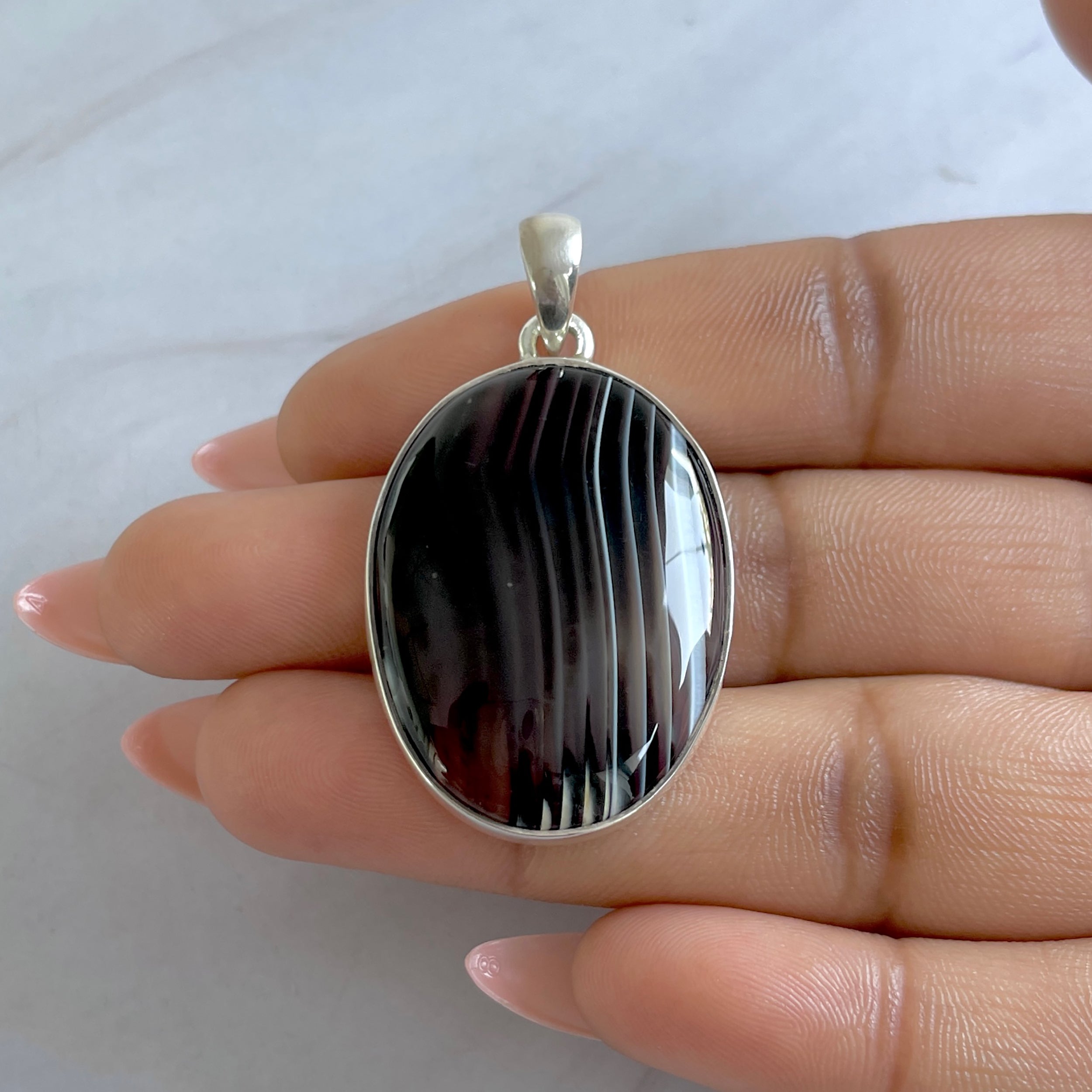 Banded Agate Pendant-(BAG-P-72.)