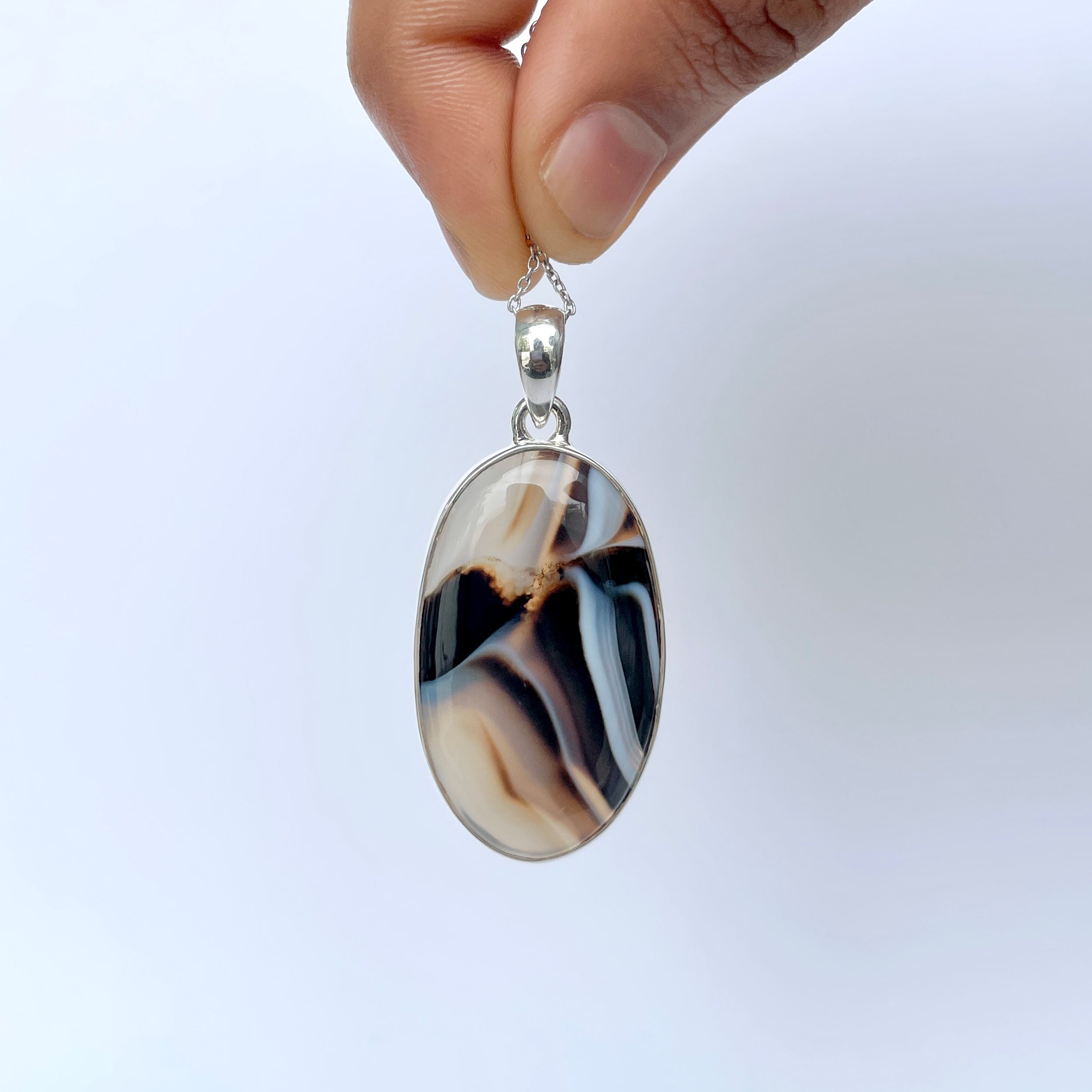Banded Agate Pendant-(BAG-P-75.)