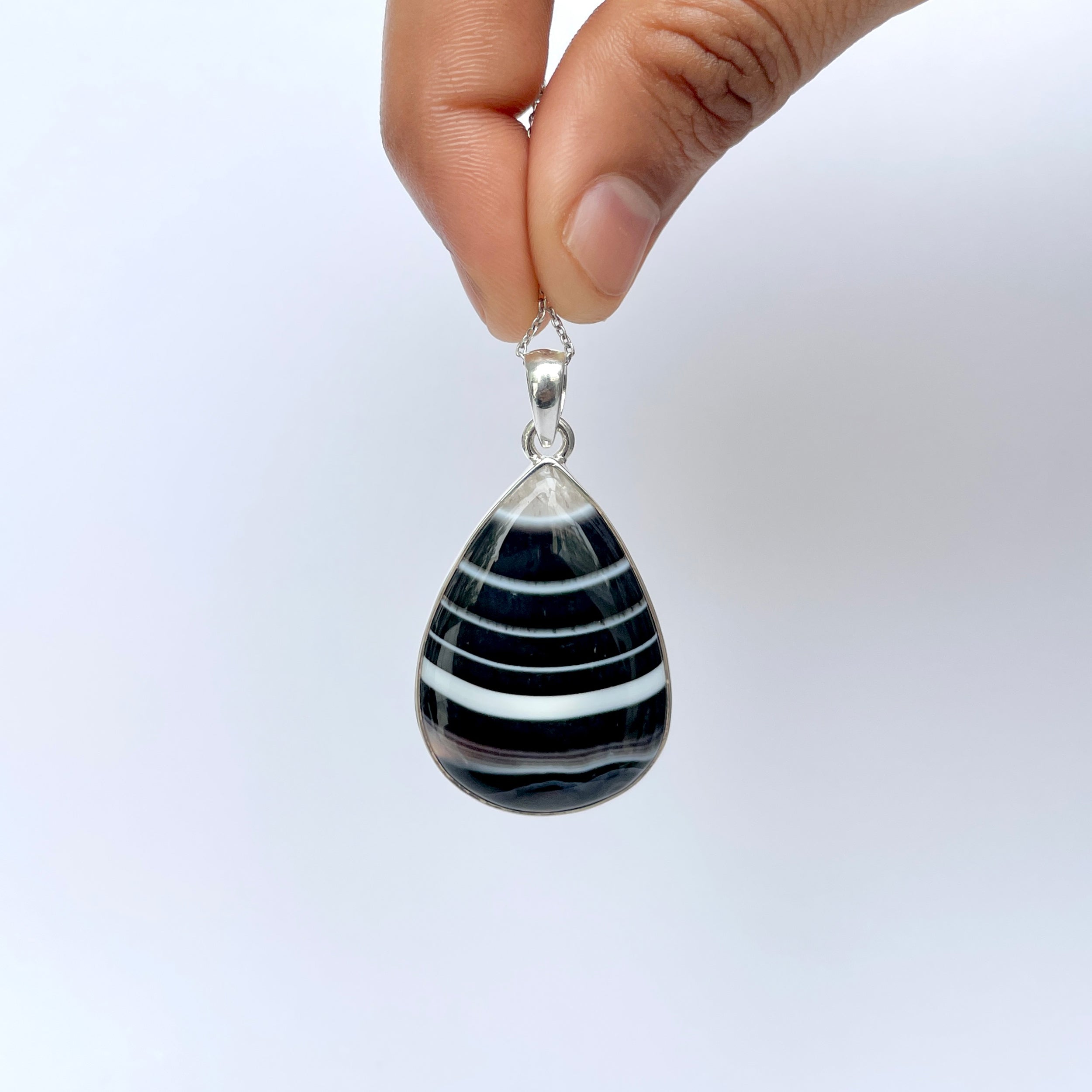 Banded Agate Pendant-(BAG-P-77.)