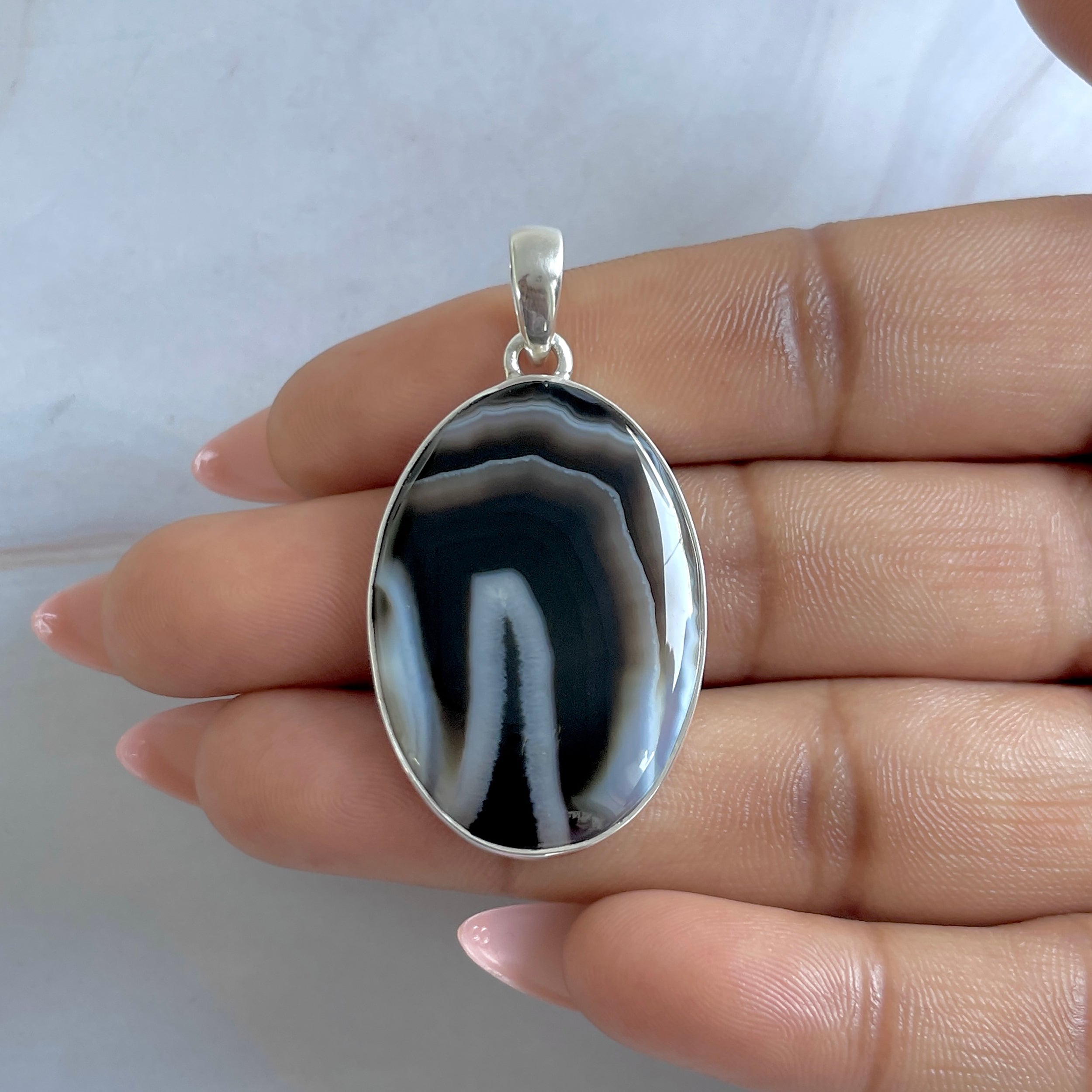 Banded Agate Pendant-(BAG-P-78.)