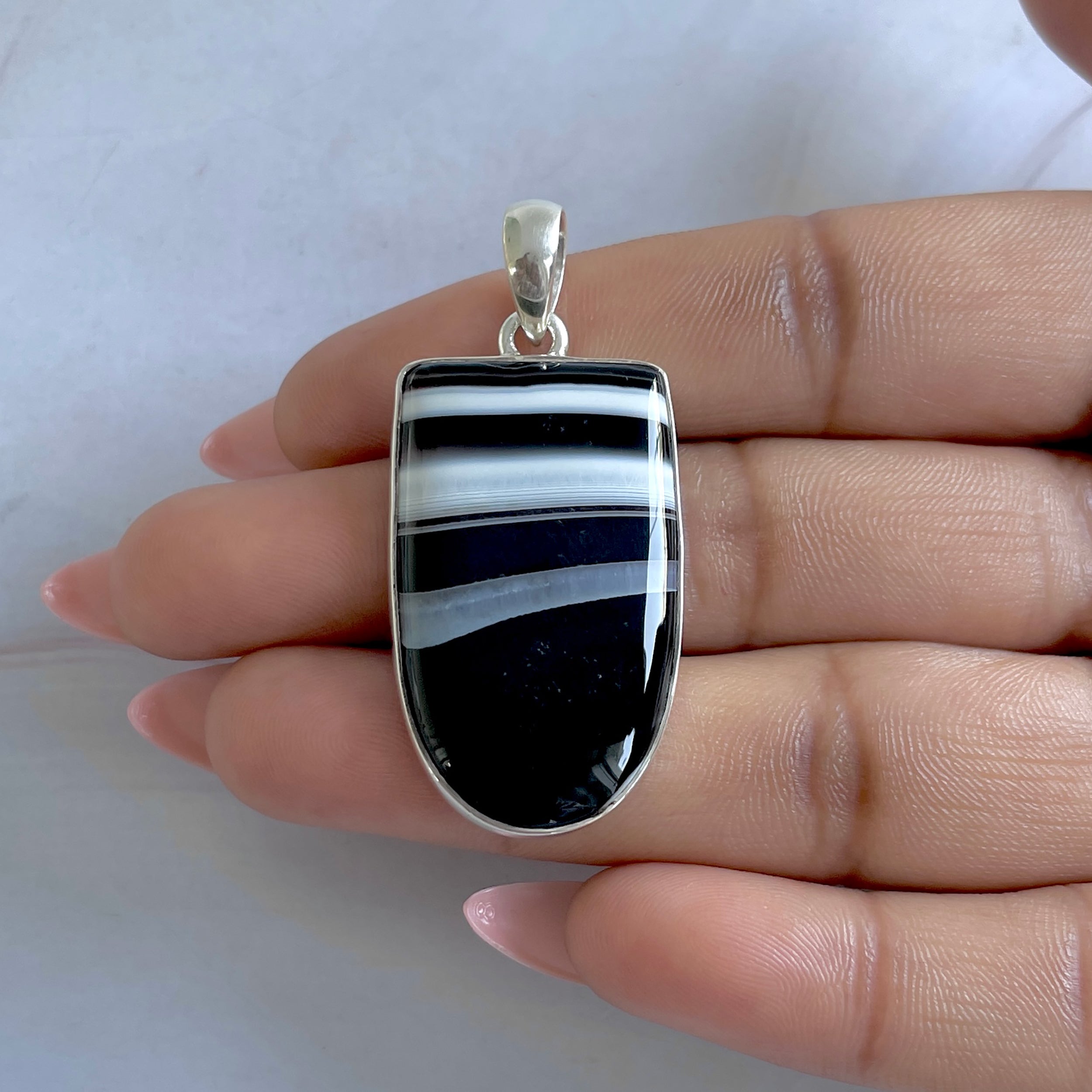 Banded Agate Pendant-(BAG-P-81.)