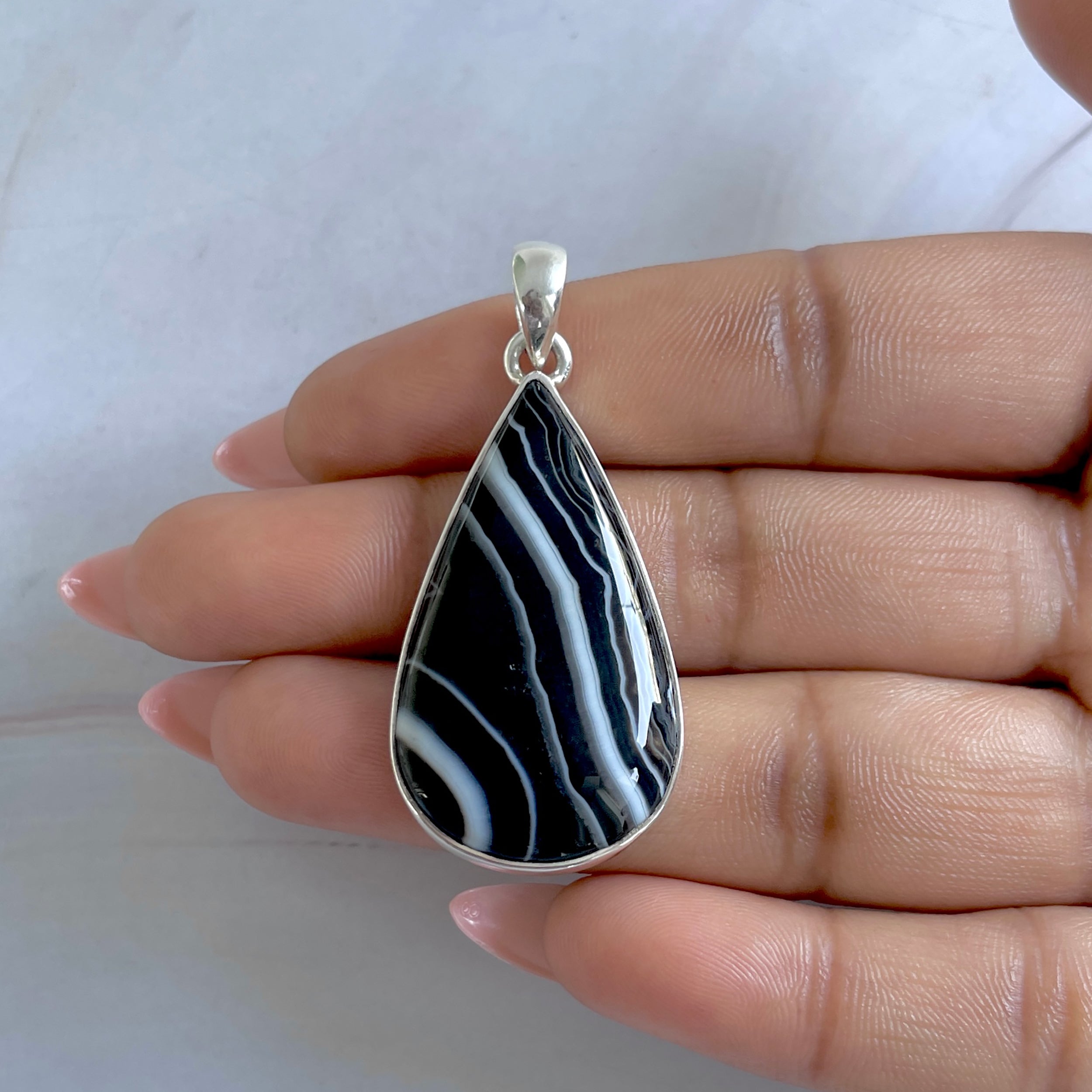 Banded Agate Pendant-(BAG-P-84.)