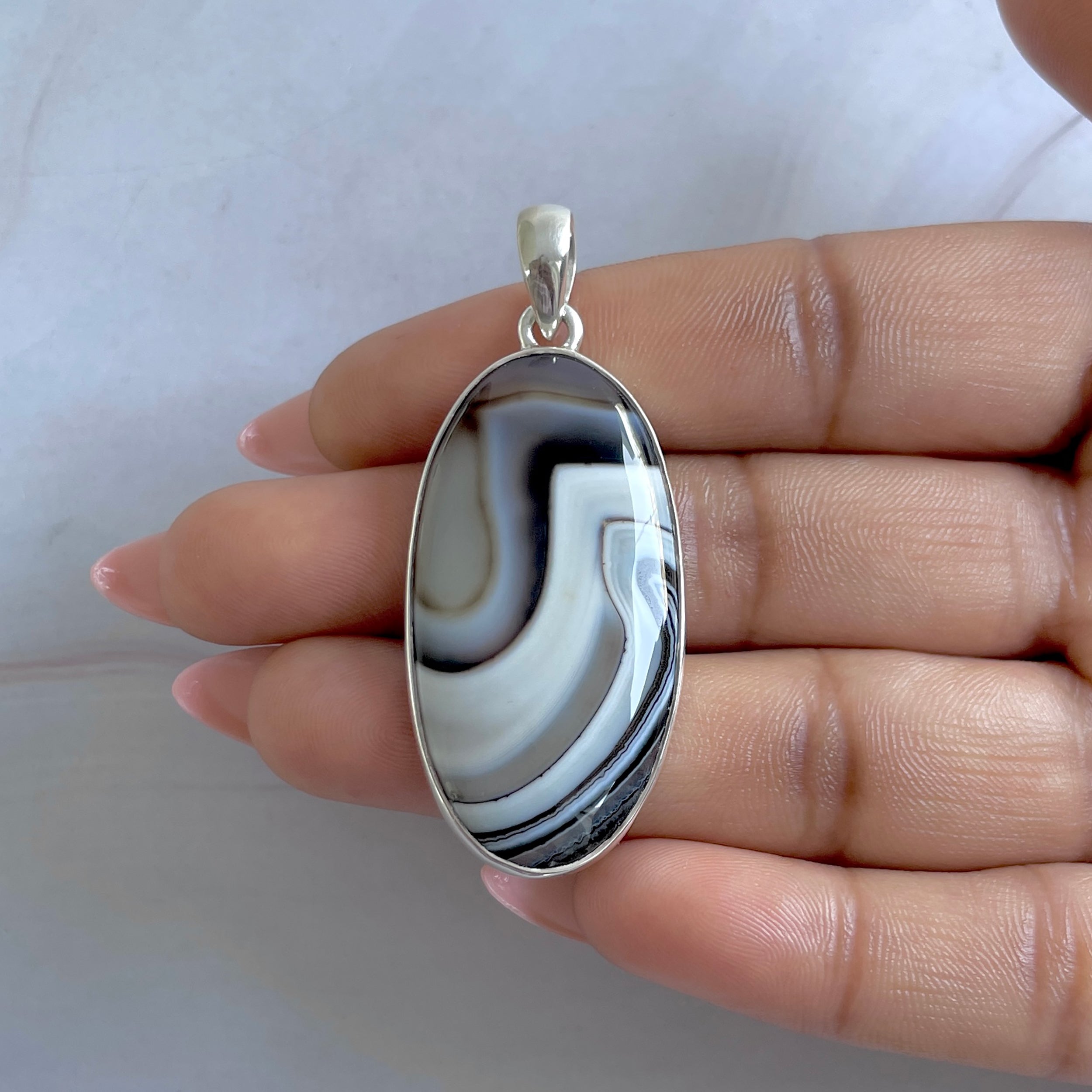 Banded Agate Pendant-(BAG-P-86.)