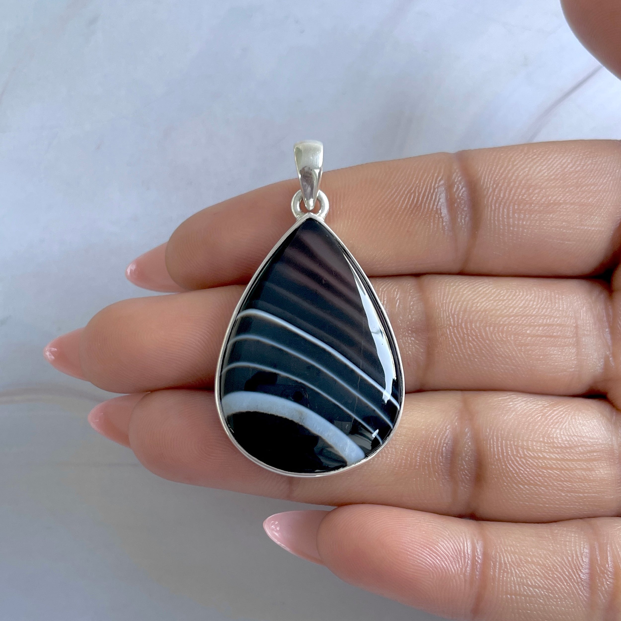 Banded Agate Pendant-(BAG-P-89.)