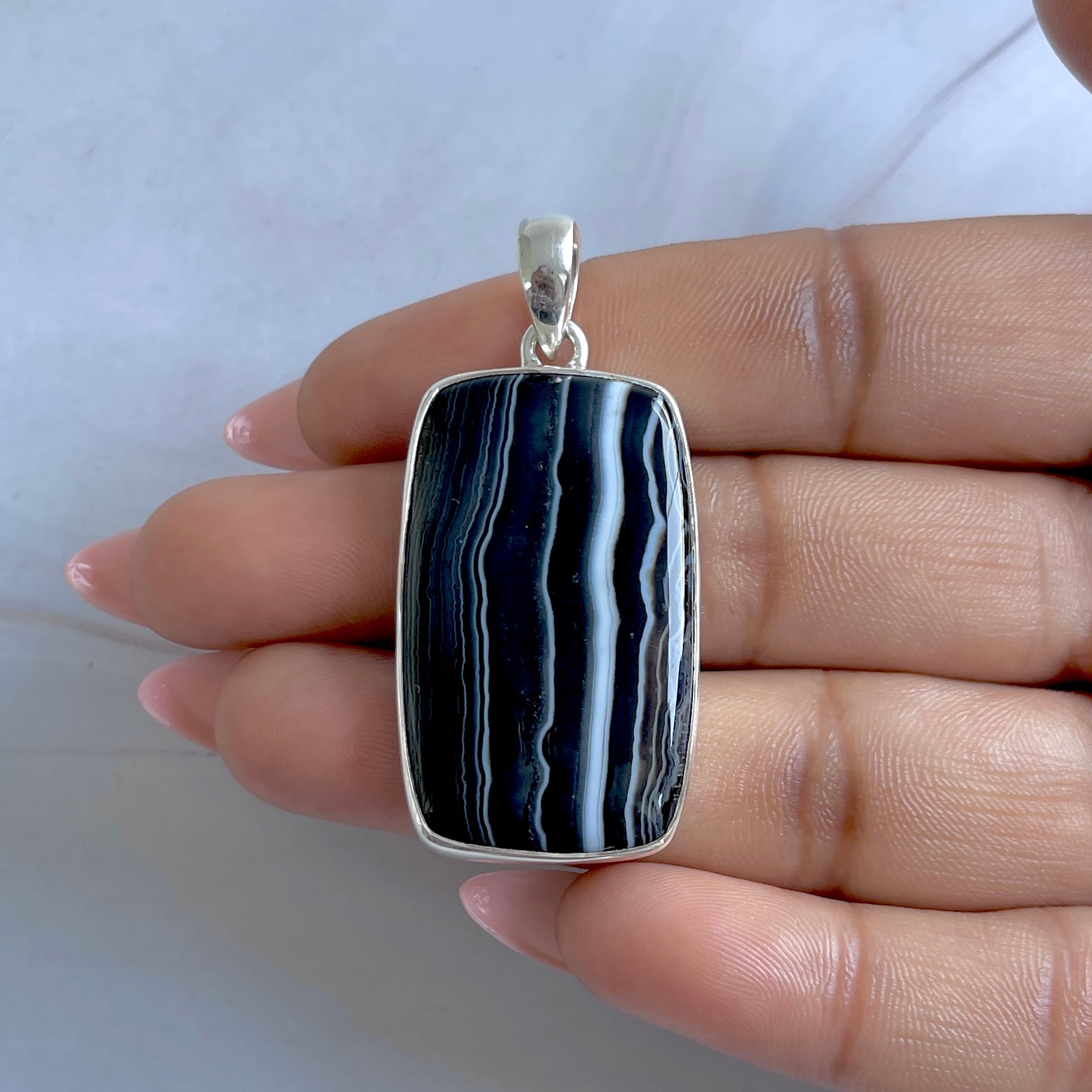 Banded Agate Pendant-(BAG-P-91.)
