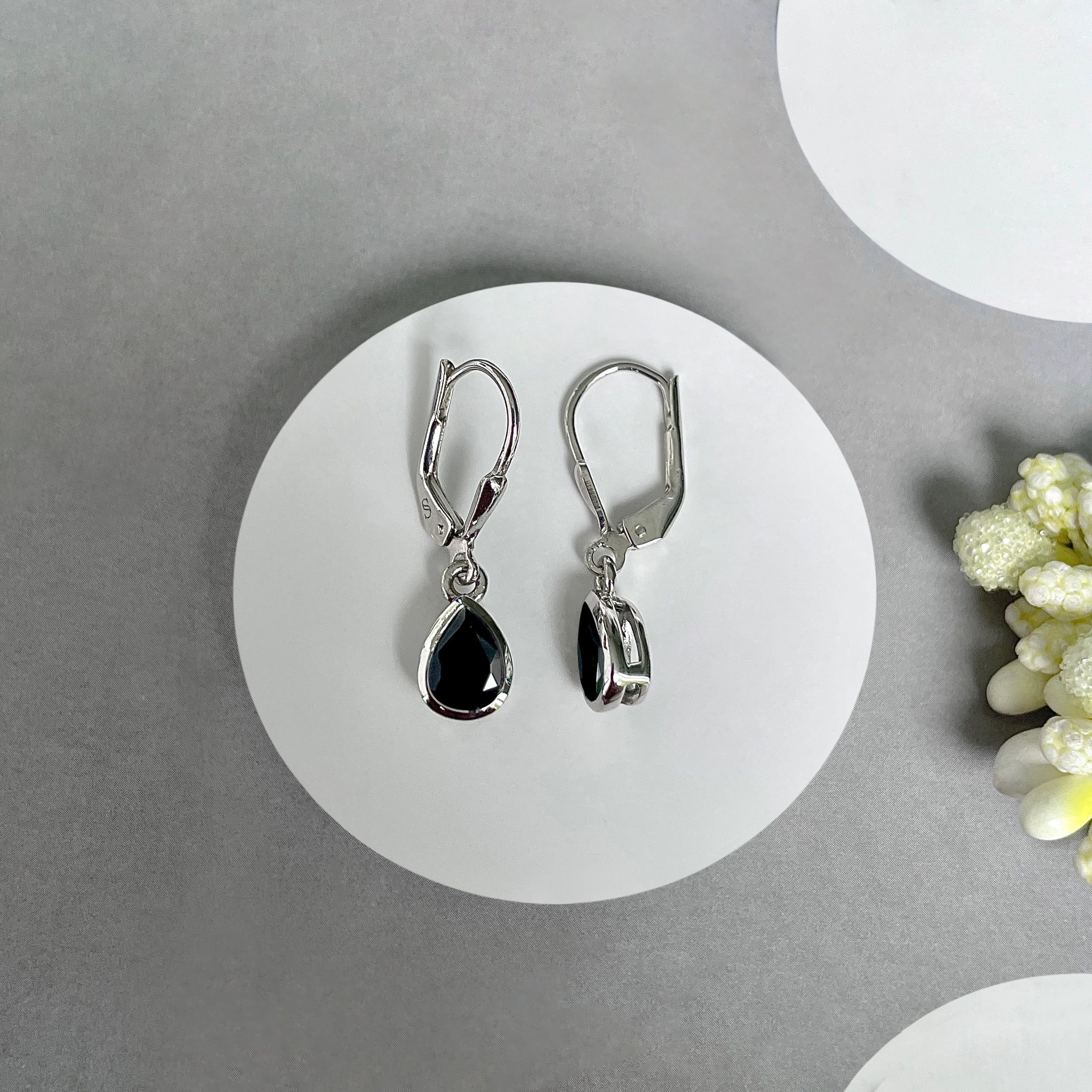 Black Tourmaline Leverback Earrings-(BLS-SE-1317.)