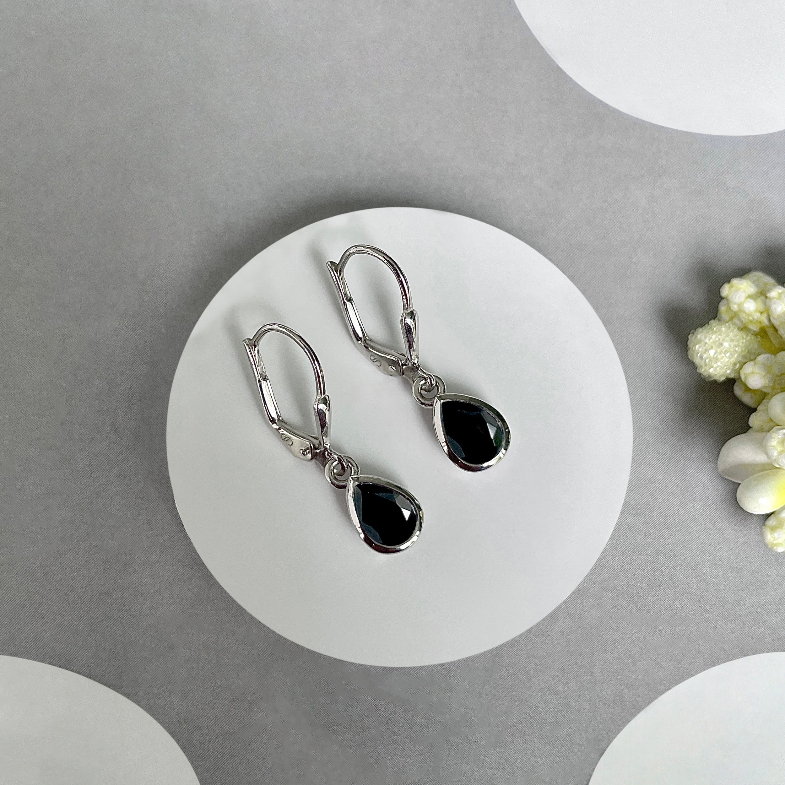 Black Tourmaline Leverback Earrings-(BLS-SE-1317.)