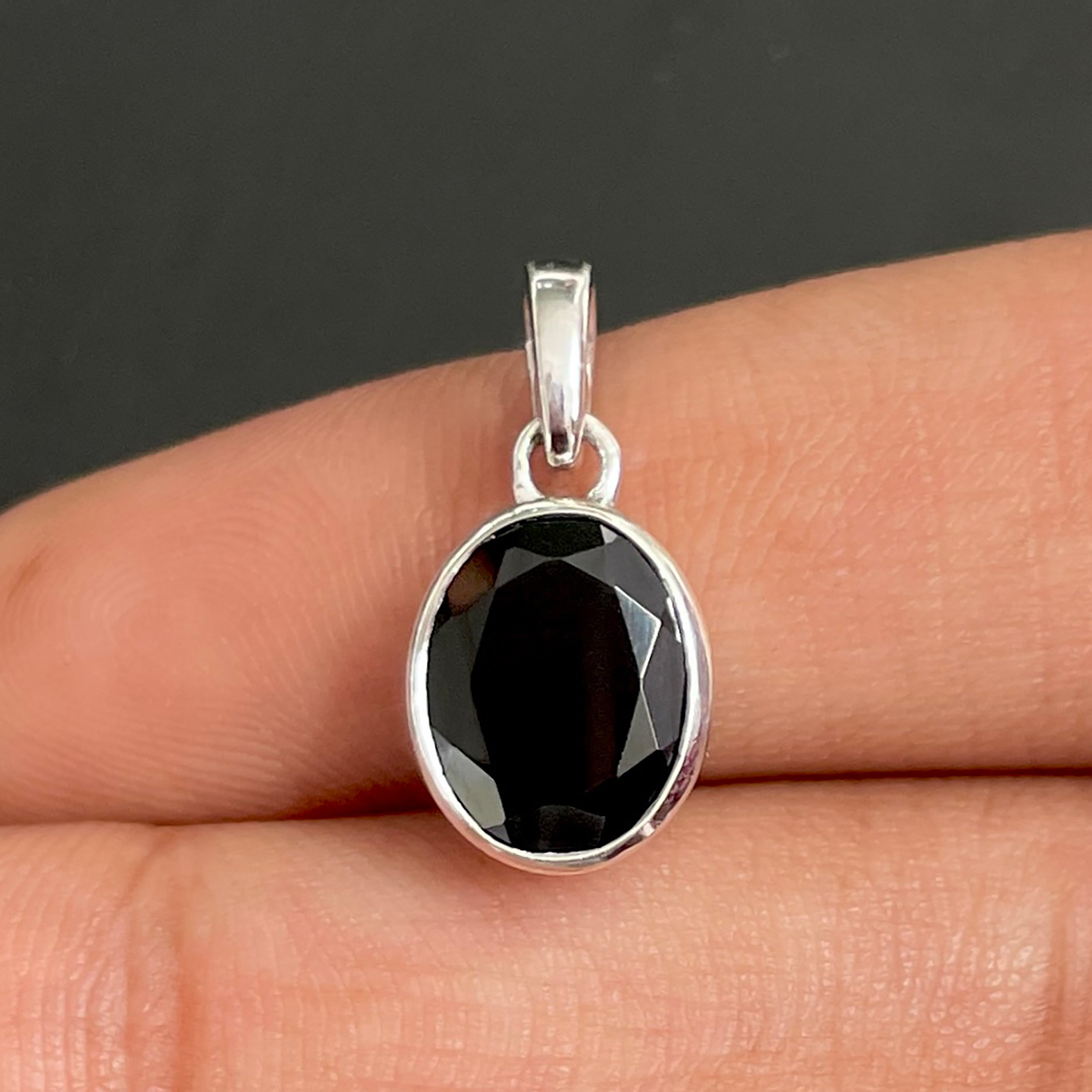 Black Tourmaline Pendant-(BLS-SP-734.)