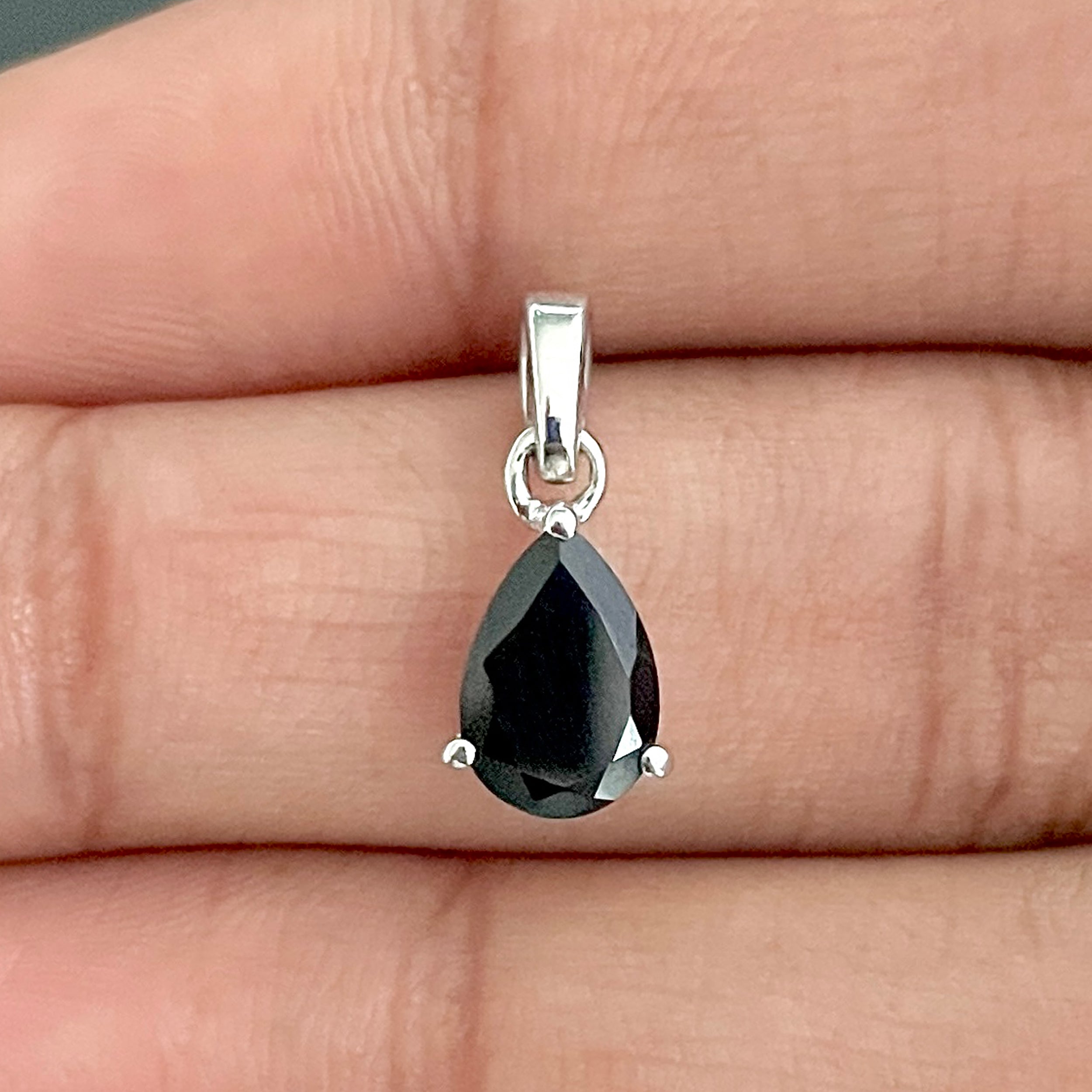 Black Tourmaline Pendant-(BLS-SP-917.)