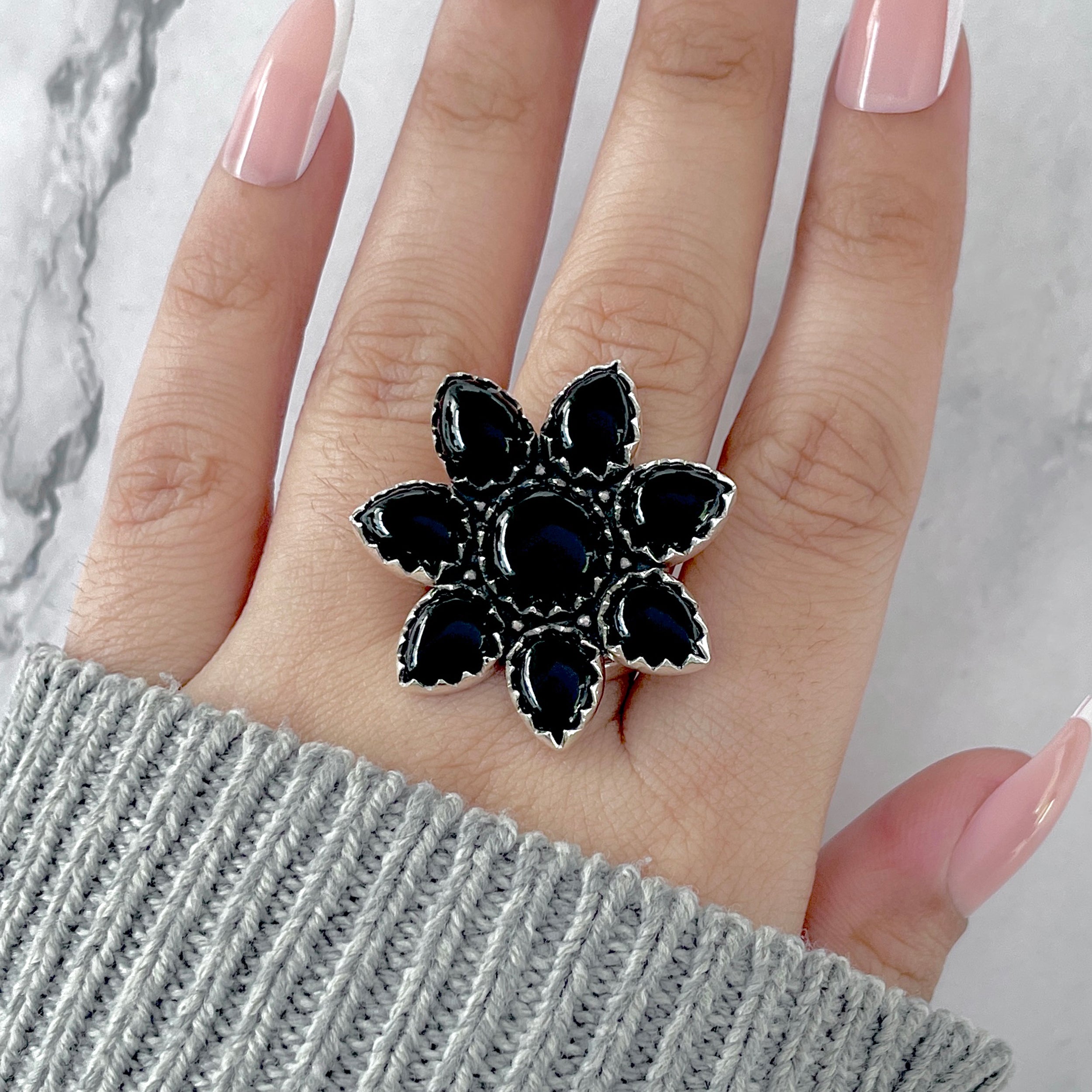Black Onyx Flower Ring Size 8-(BOX-FLR-11.)